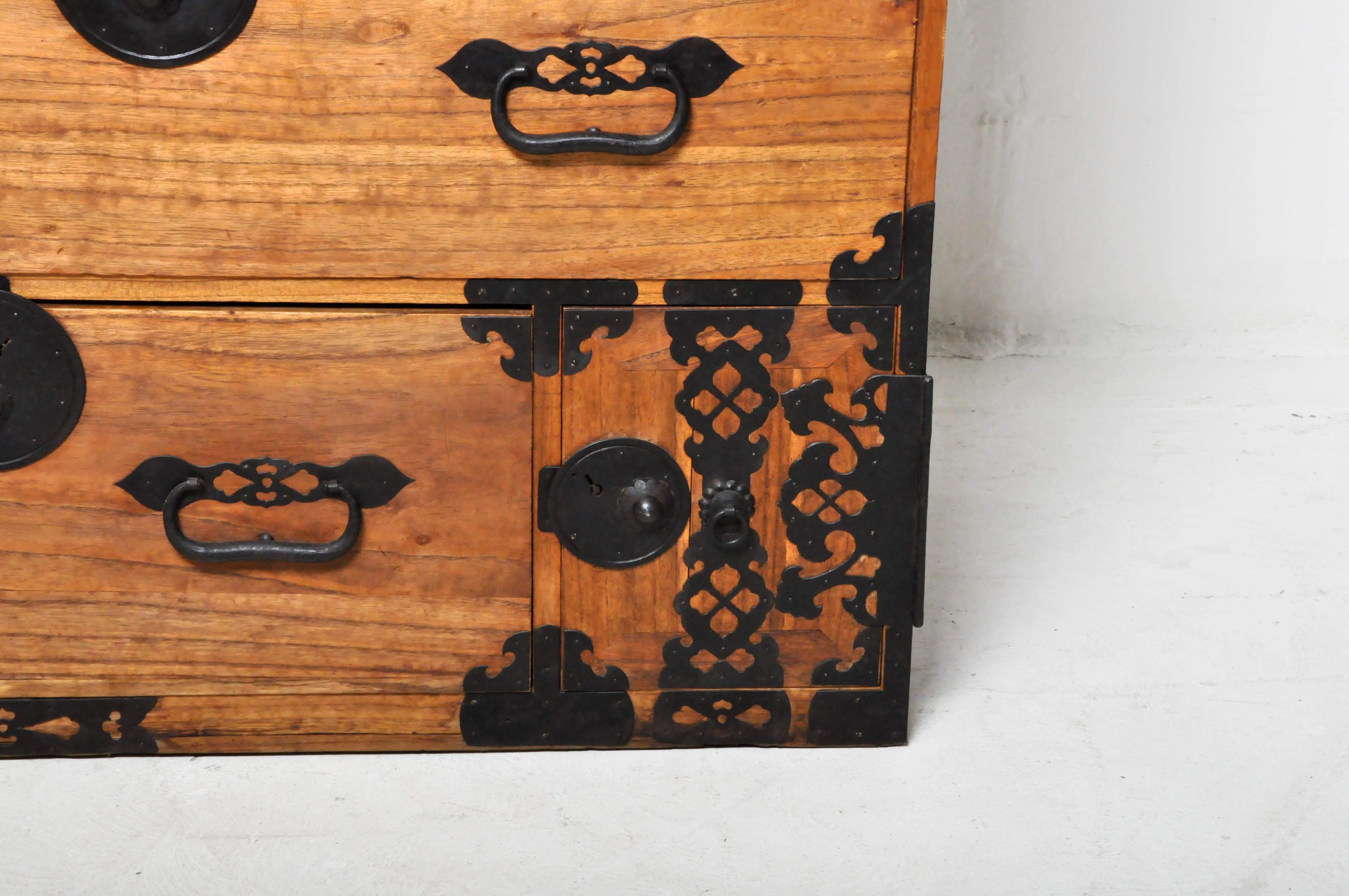 20th Century Japanese Tansu Chest in Two Parts 1