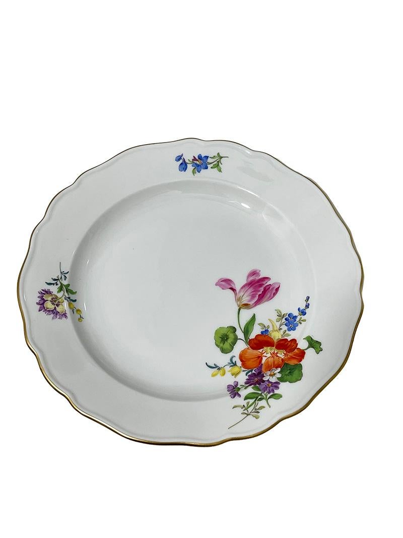 A 20th century Meissen porcelain set, Germany For Sale 6
