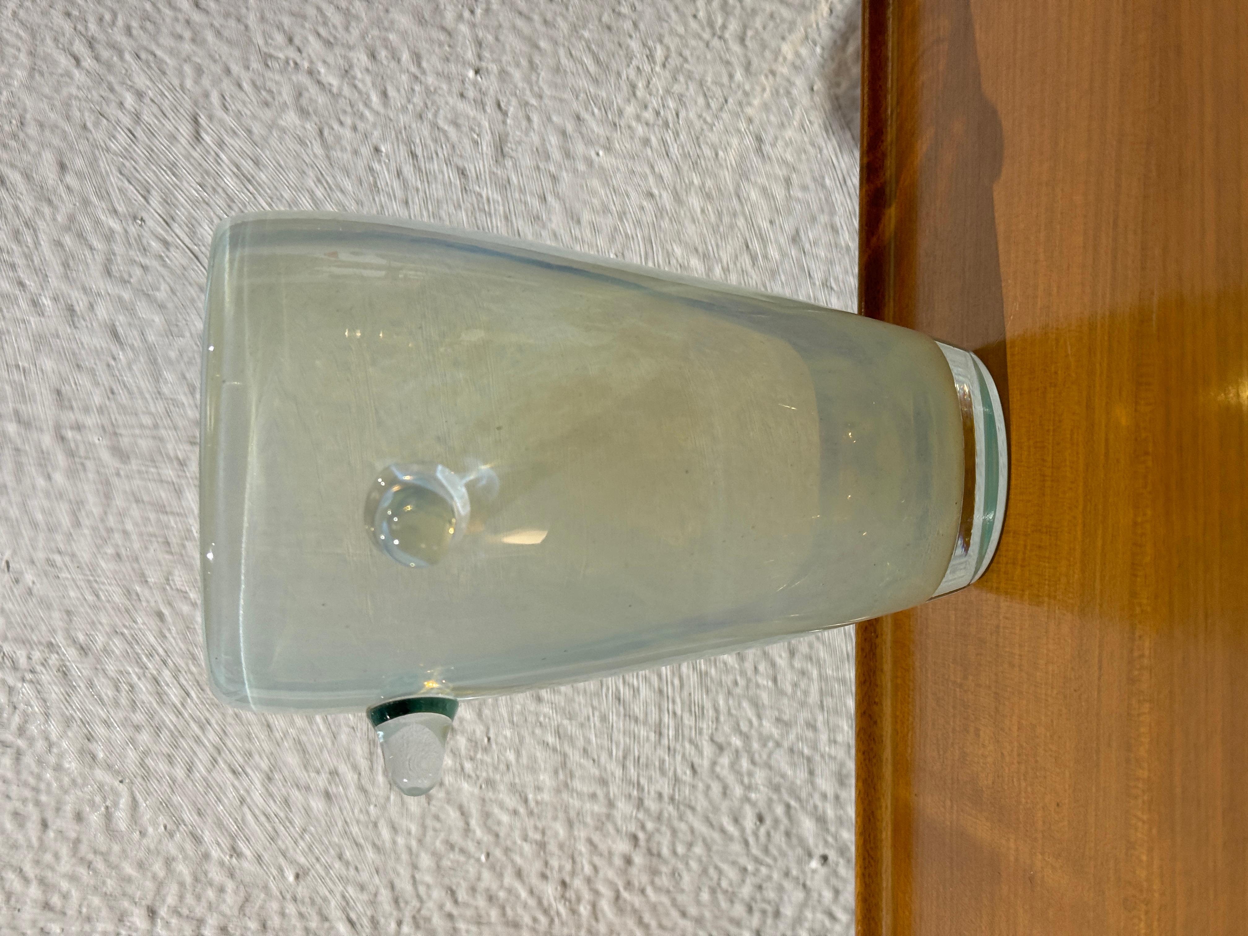 Vaso in vetro artistico opalescente del XX secolo firmato Henry Deans in vendita 5