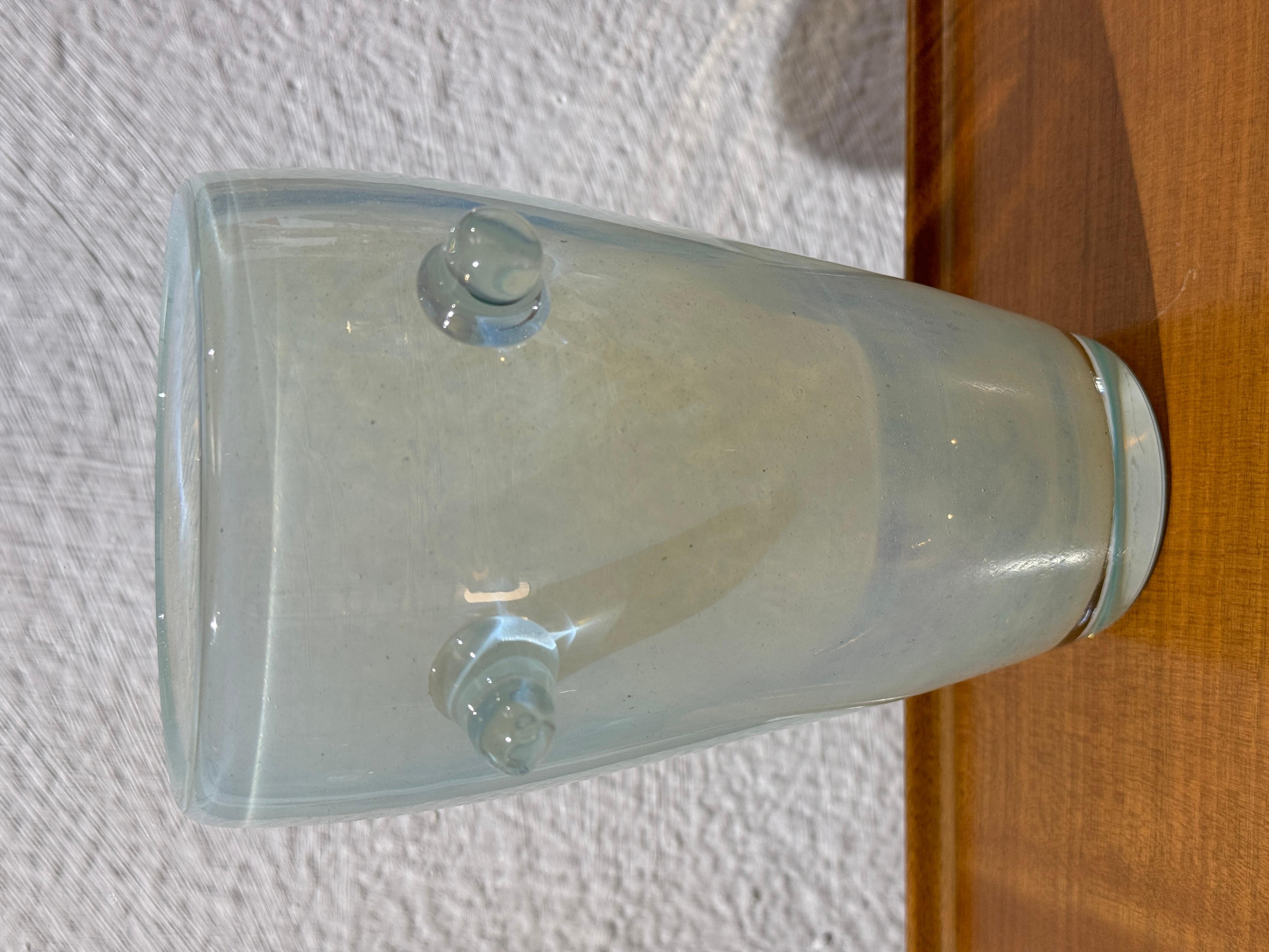 Vaso in vetro artistico opalescente del XX secolo firmato Henry Deans in vendita 1