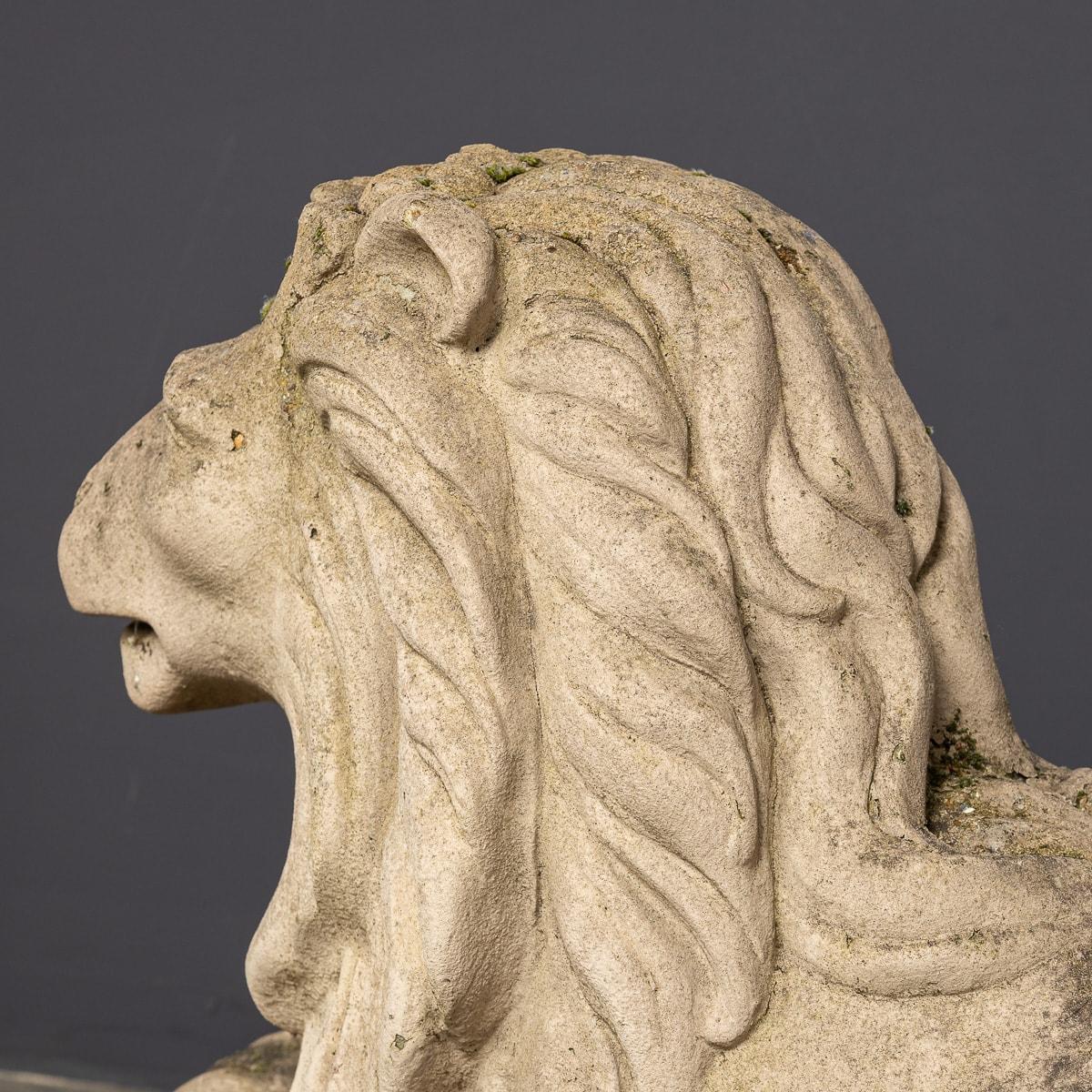 Una coppia di leoni di pietra inglesi del XX secolo A.I.C. 1970 in vendita 10