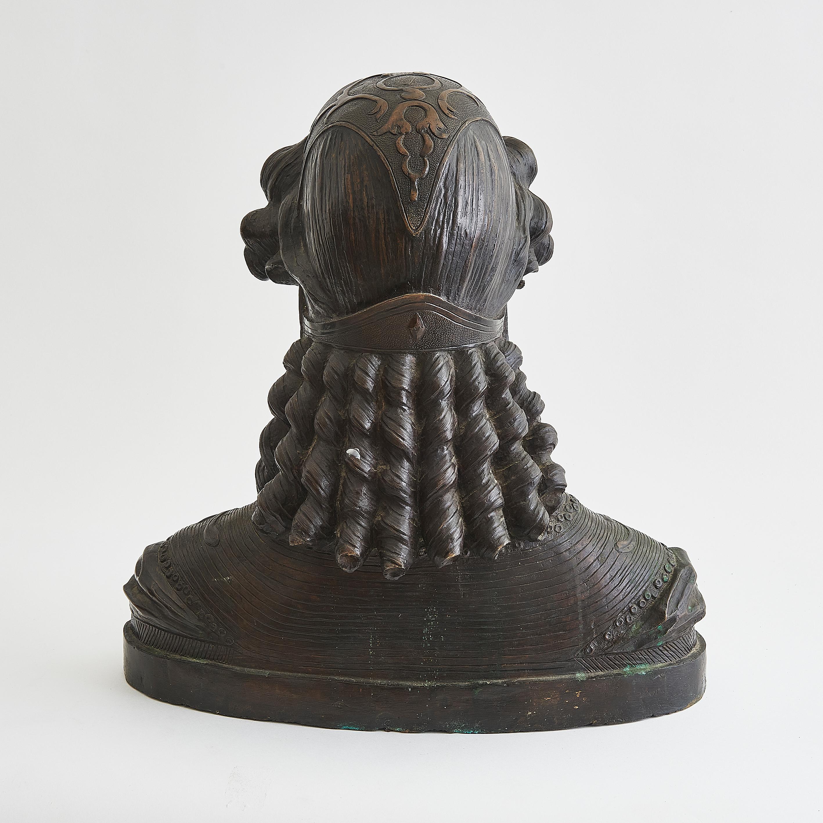 A 20th Century Renaissance Style Patinated Bronze 'Lisa Bardivs 1477' Bust In condizioni buone in vendita a London, GB