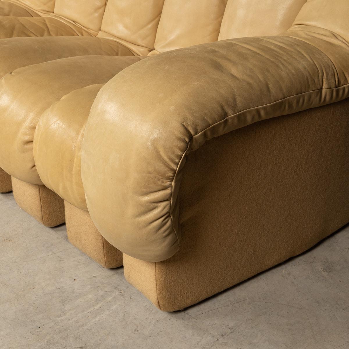 Un canapé Swiss Leather De Sede Ds-600 « Caterpillar » du 20ème siècle en vente 12