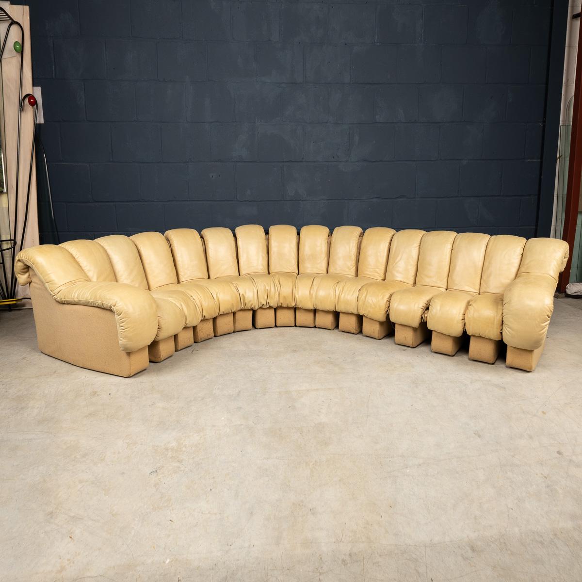 Un canapé Swiss Leather De Sede Ds-600 « Caterpillar » du 20ème siècle Bon état - En vente à Royal Tunbridge Wells, Kent