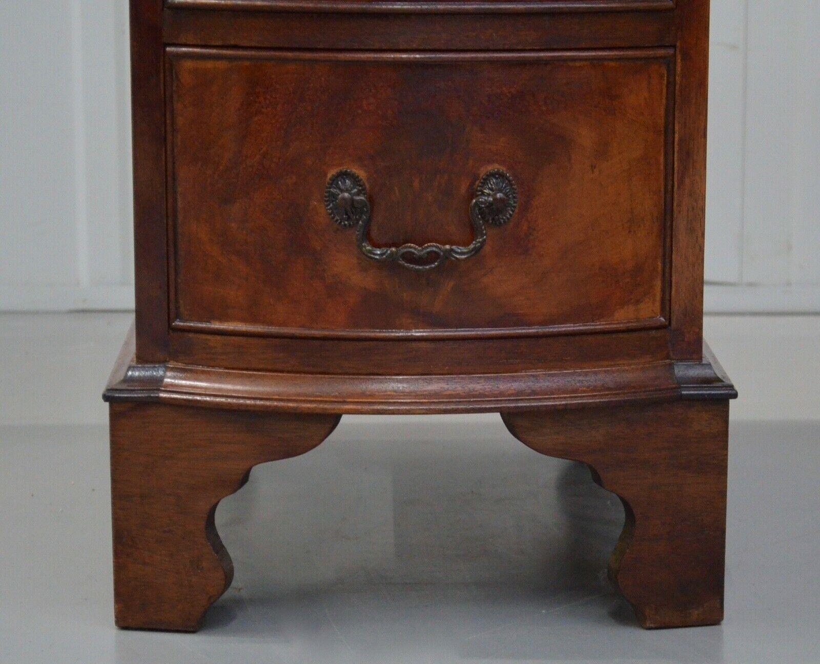20th Century Walnut Serpentine Pedestal Flamed Desk / Chair Available 3