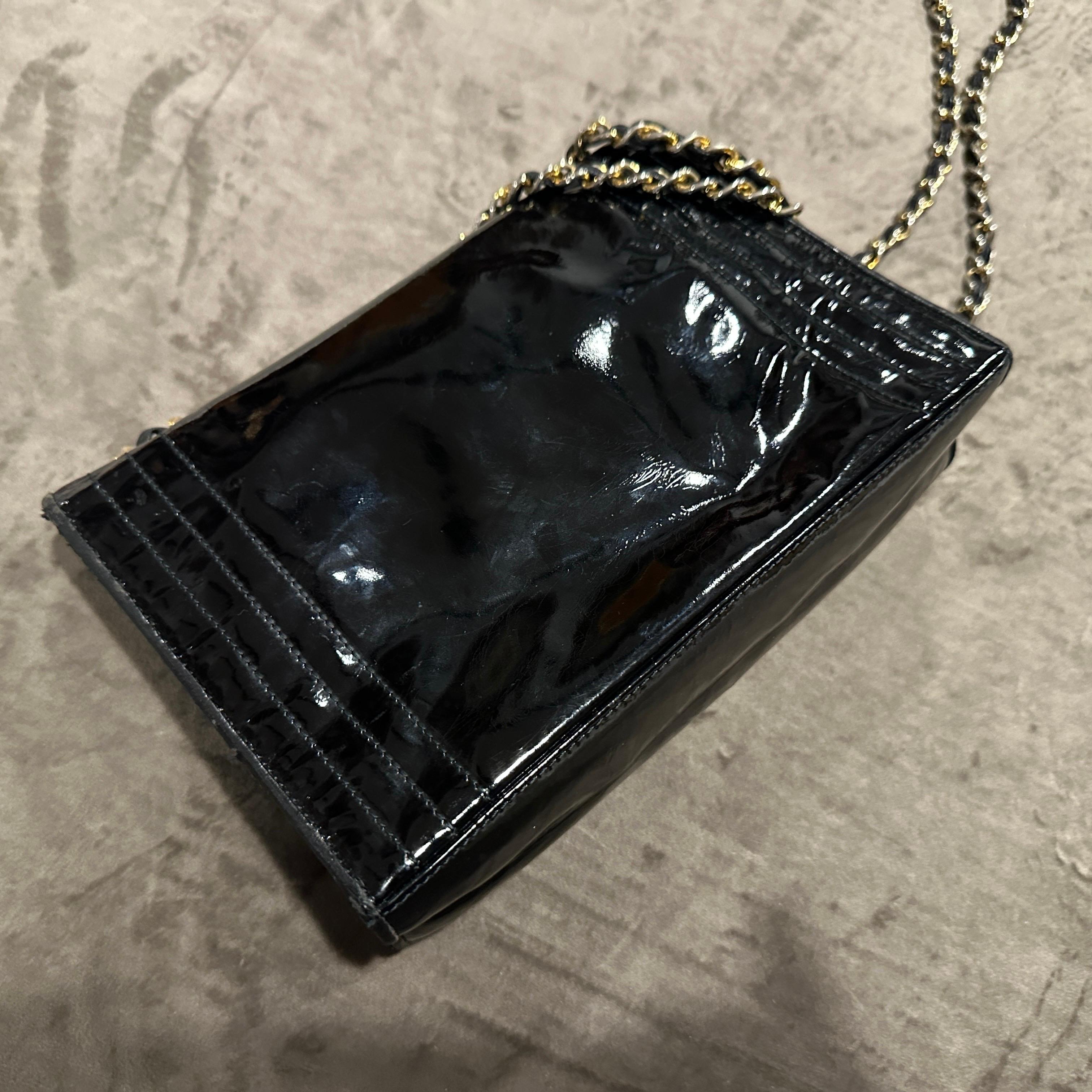 A 21st Century Chanel Black Glossy Patent Leather Crossbody Bag For Sale 6