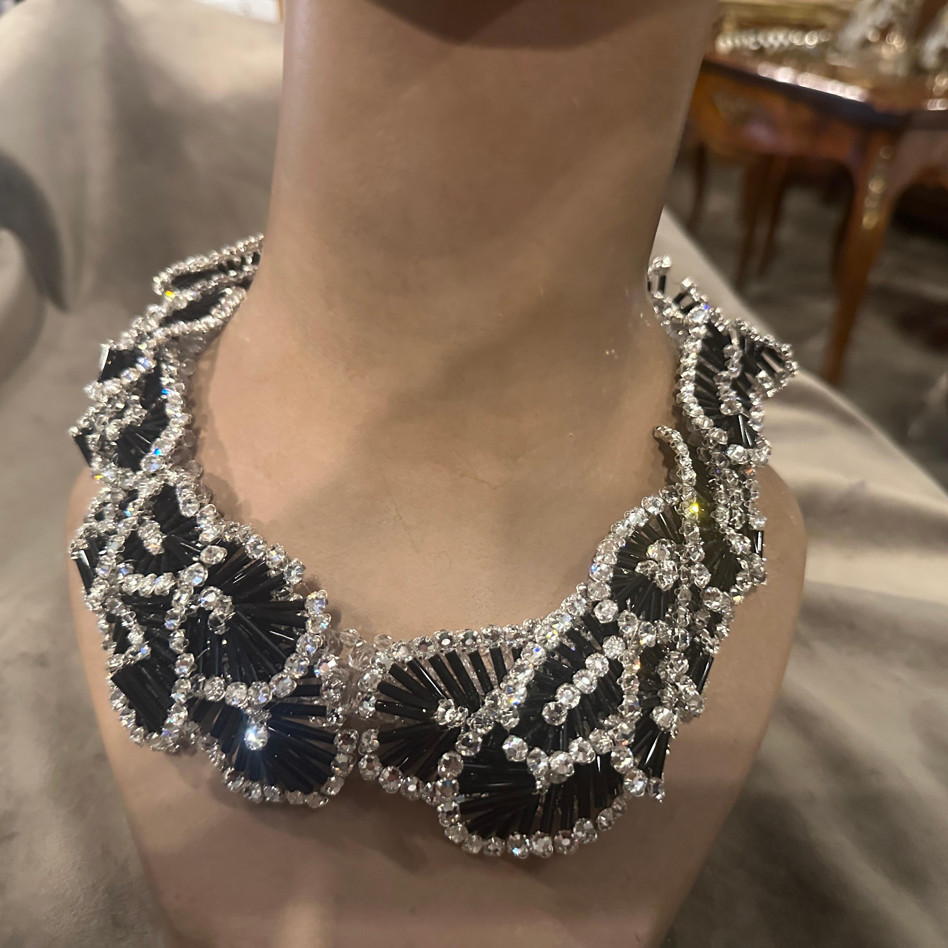 Una collana a più fili in bianco e nero di Coppola e Toppo, icona del XXI secolo. in vendita 13