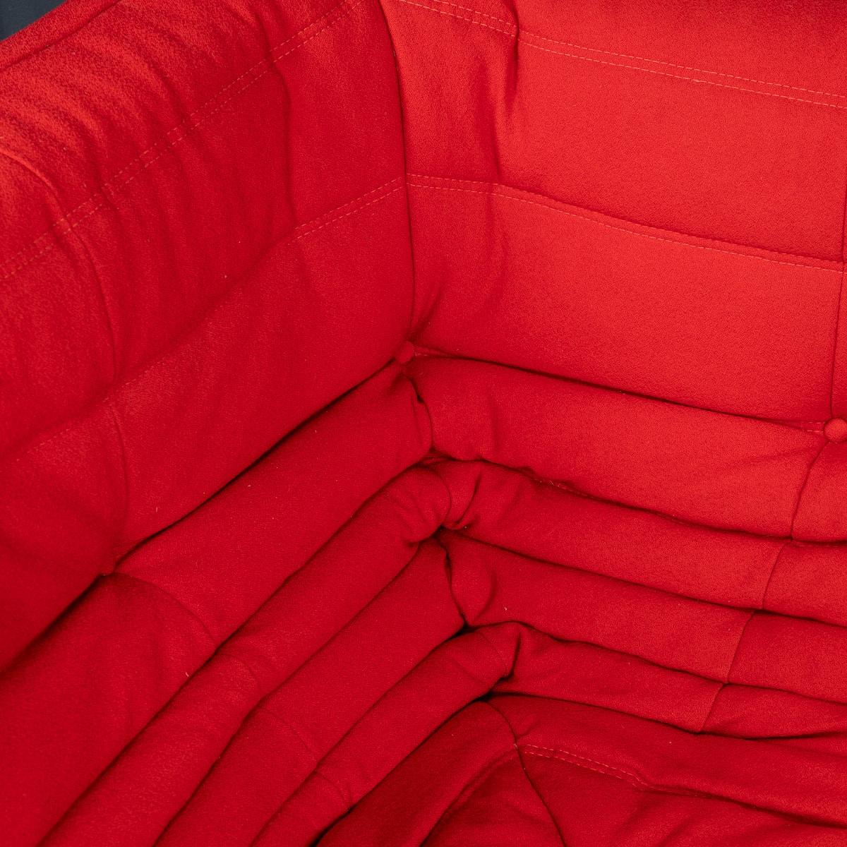 Canapé d'angle rouge Togo du 21e siècle par Michel Ducaroy pour Ligne Roset France en vente 8