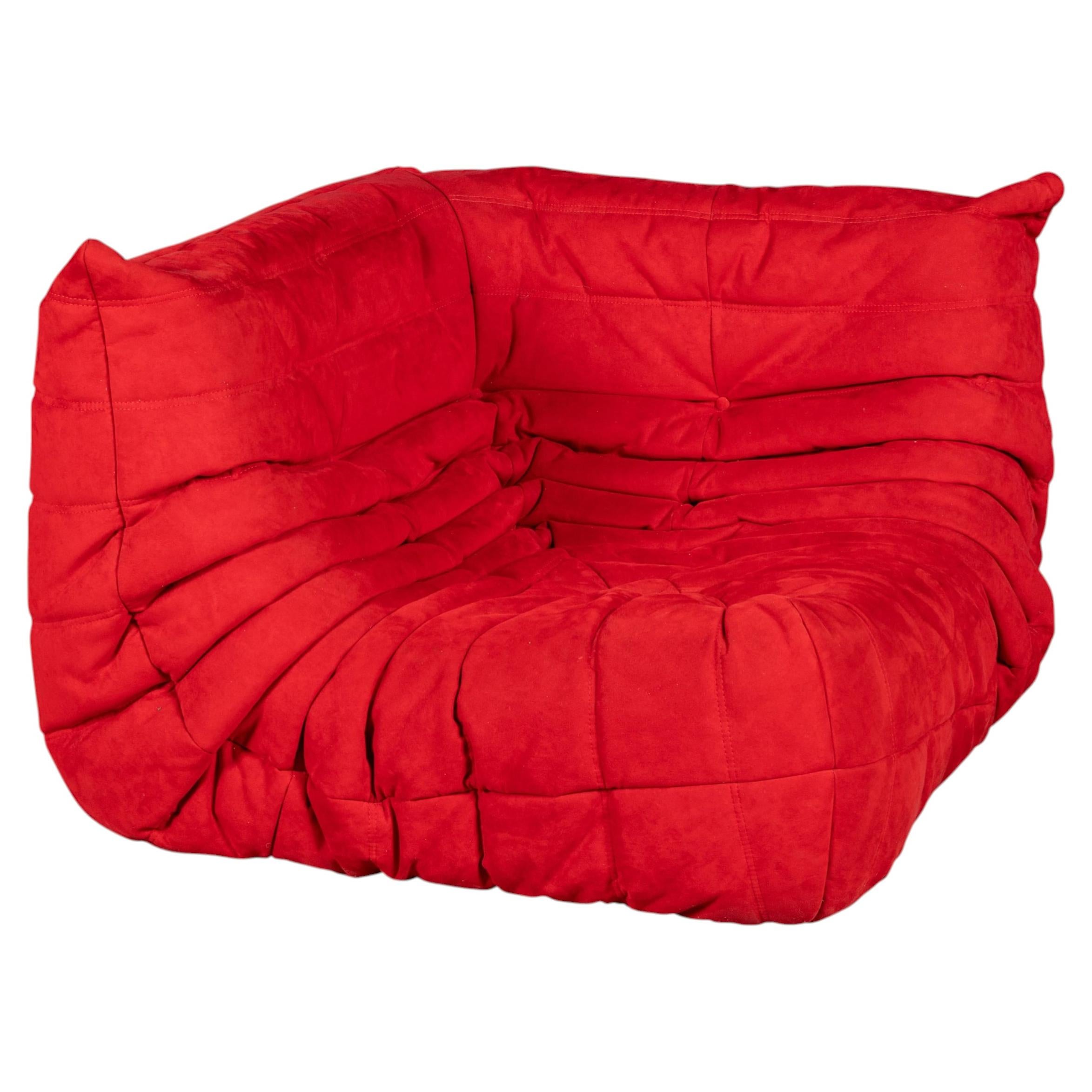 Sofá esquinero "Togo" rojo del siglo XXI, de Michel Ducaroy para Ligne Roset Francia en venta