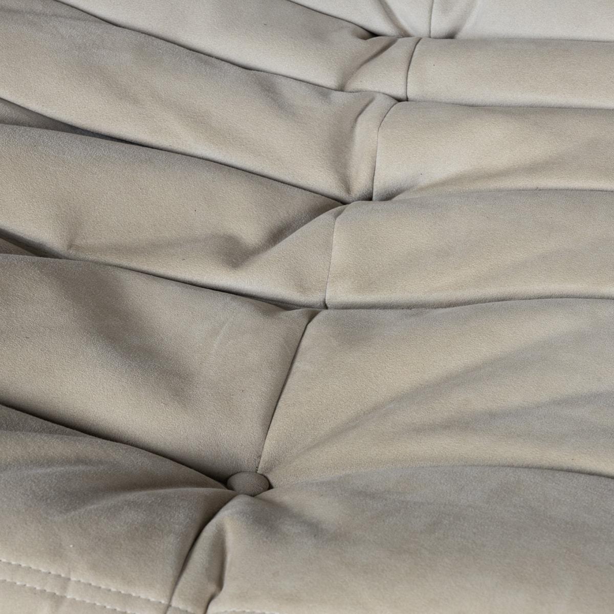 Canapé Togo du 21e siècle crème à trois places par Michel Ducaroy pour Ligne Roset, France en vente 8