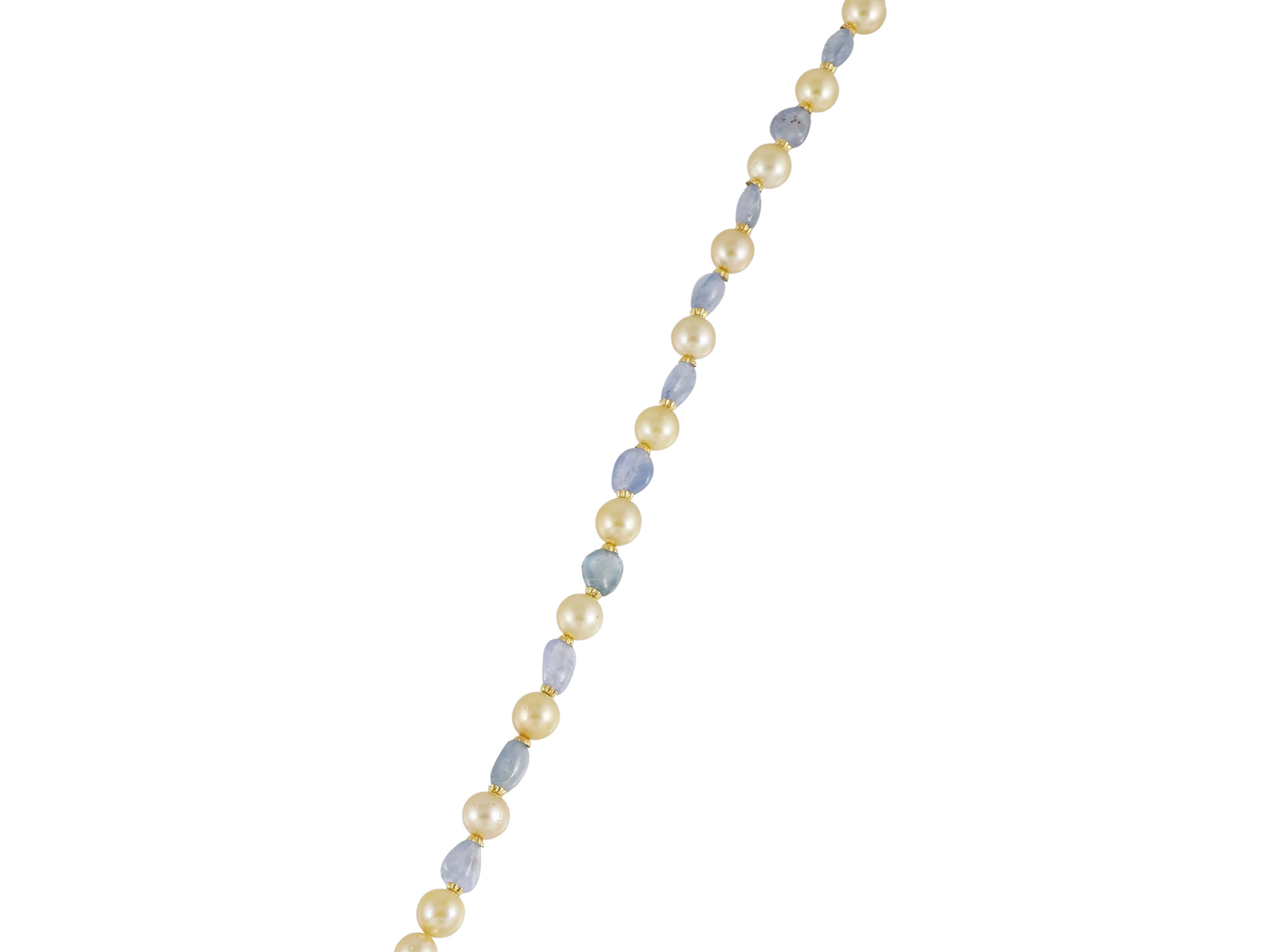 Donna Ciondolo indiano in oro 22 carati in nefrite e giada raffigurante il Signore Krishna con diamanti e rubini in vendita