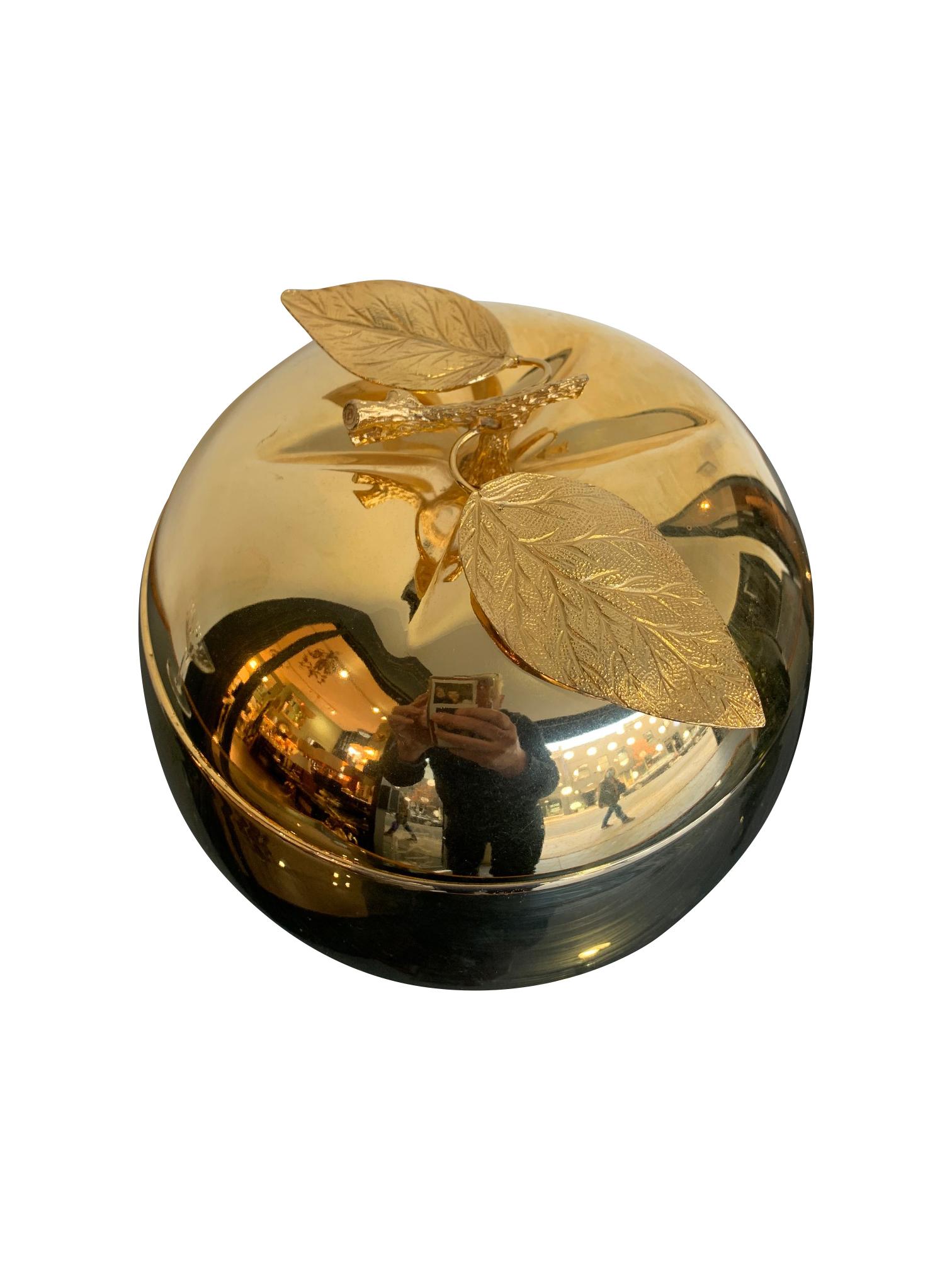 A 24-carat gold-plated apple shaped ice bucket with detailed leaf and stem handle. Made by The Turnwald Collection International for Freddotherm, with original label inside the top of the lid with white acrylic lining.
The large pear ice bucket,