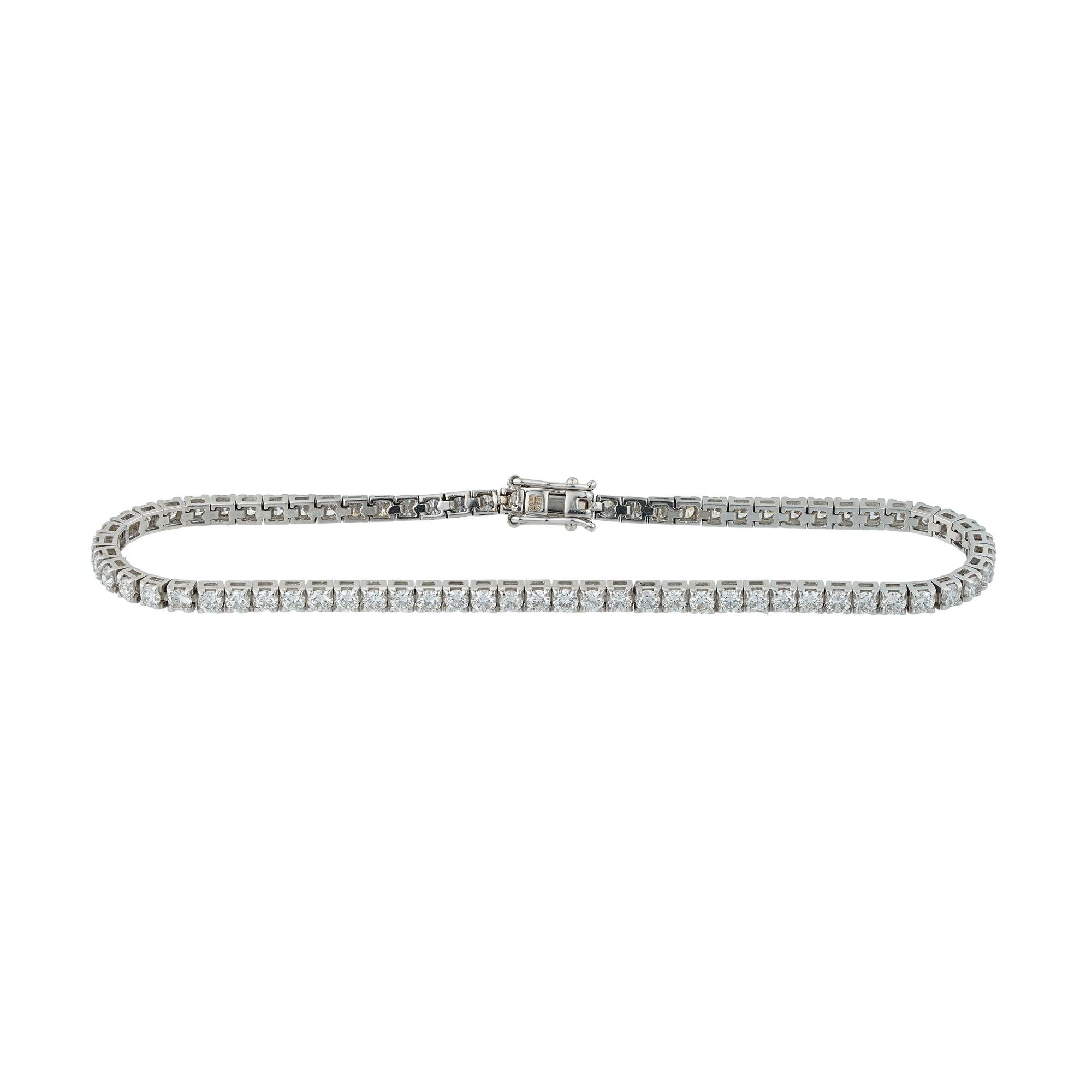 Contemporary 2.97 Carat Diamond Tennis Bracelet