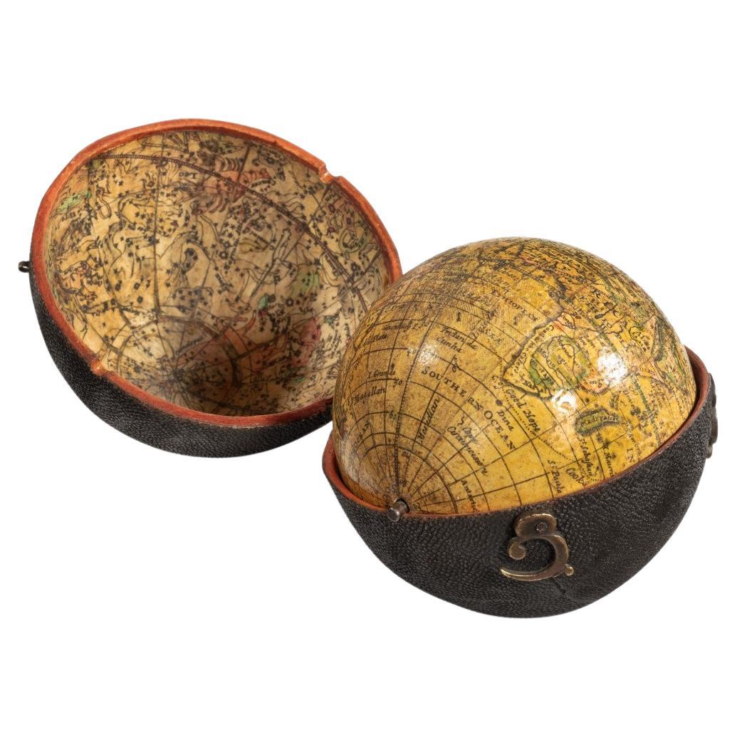 Globe de poche George III d'après Herman Moll