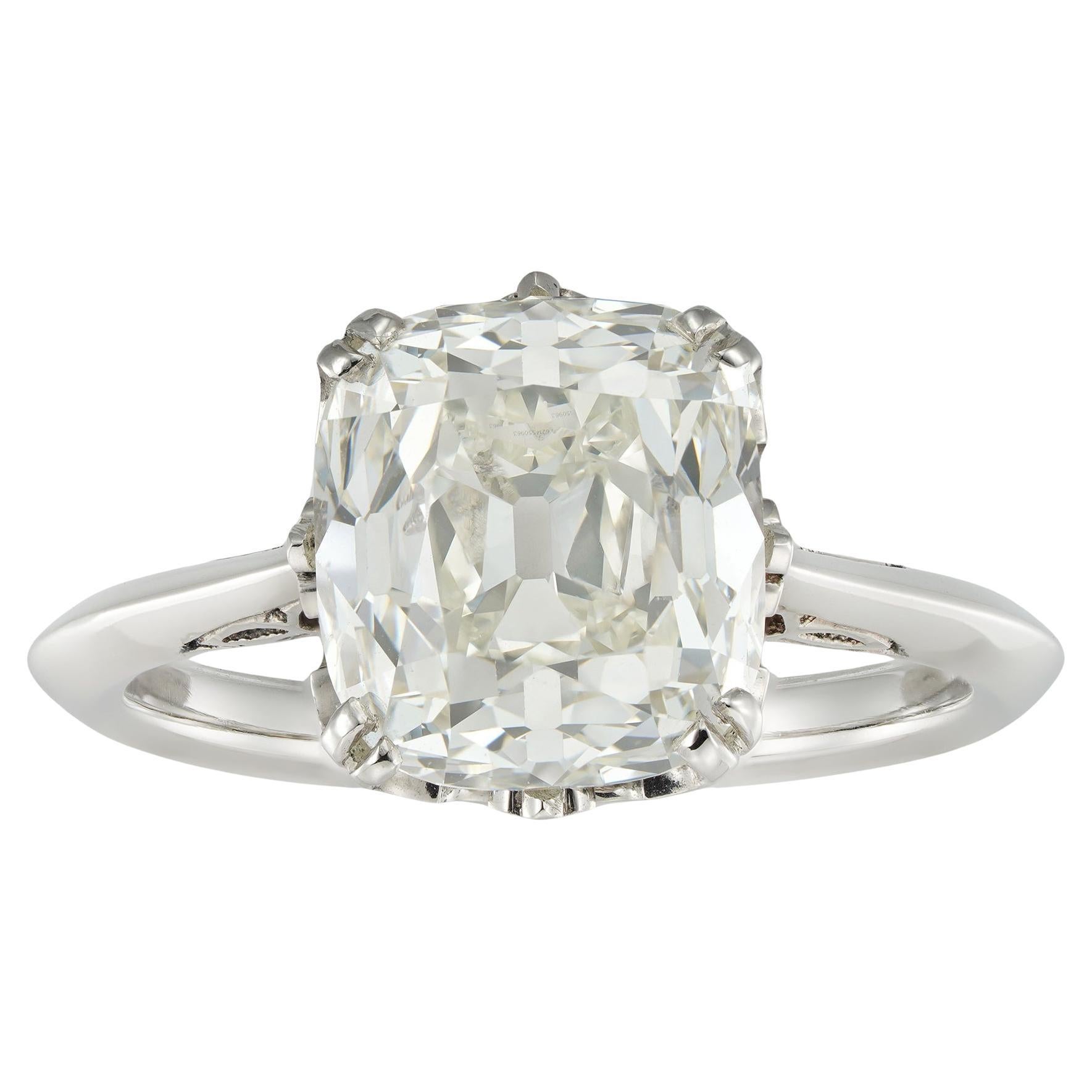 Bague en diamant taille vieille mine de 3,90 carats