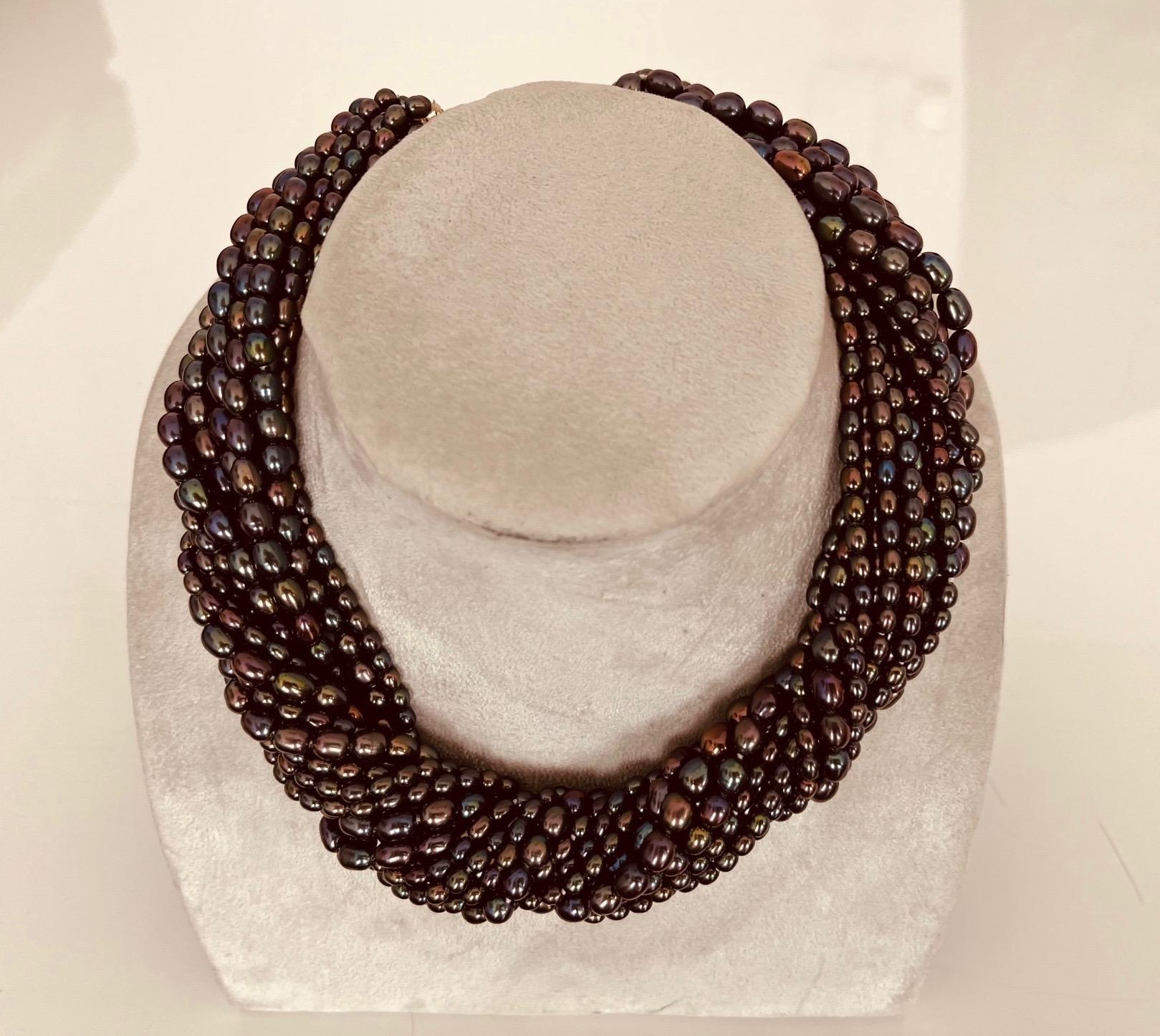 Multi Row Dyed Black Cultured Pearl Necklace with 18 Carat Gold Fasteners For Sale 5