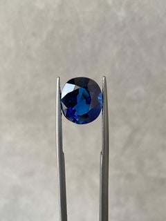 A 9.15 Carats Natural Blue Sapphire
