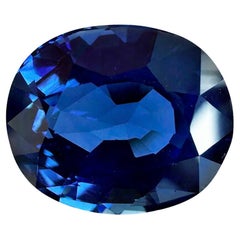 A 9.15 Carats Natural Blue Sapphire