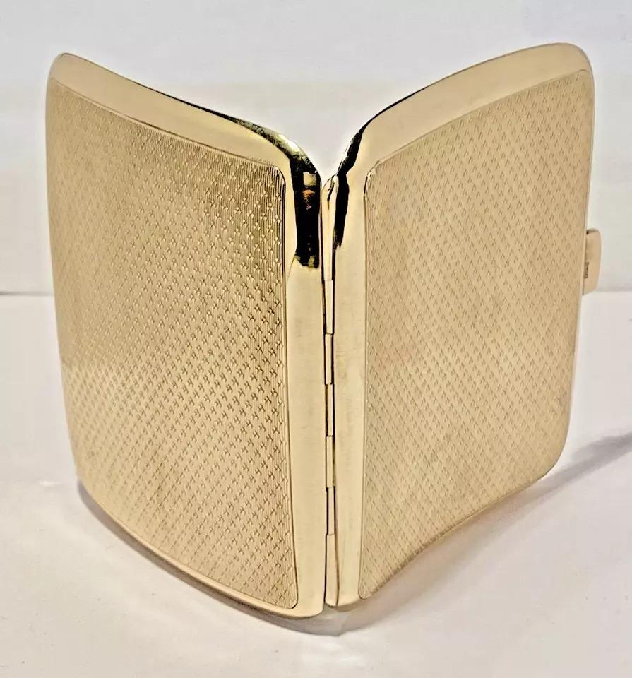 19th Century A 9ct Gold Engine Turned Cigarette Case by Turner & Simpson B/Ham