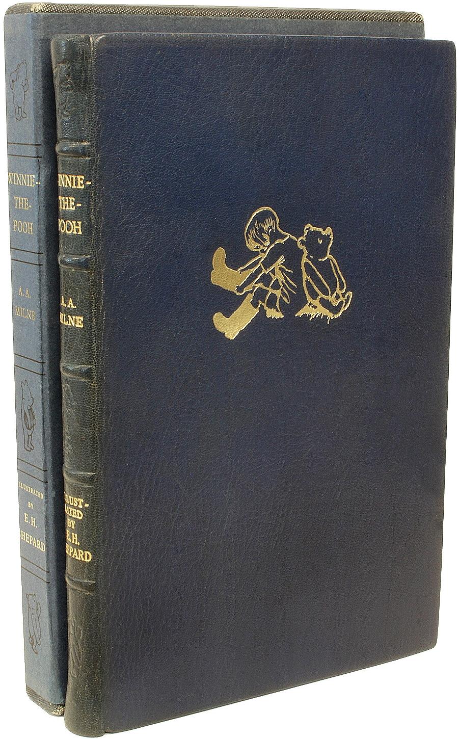 AUTORE: MILNE, A. A. MILNE 

TITOLO: Winnie The Pooh.

EDITORE: Londra: Methuen Children's Books, 1973.

DESCRIZIONE: PRIMA EDIZIONE LIMITATA FIRMATA. 1 volume, 9-1/2