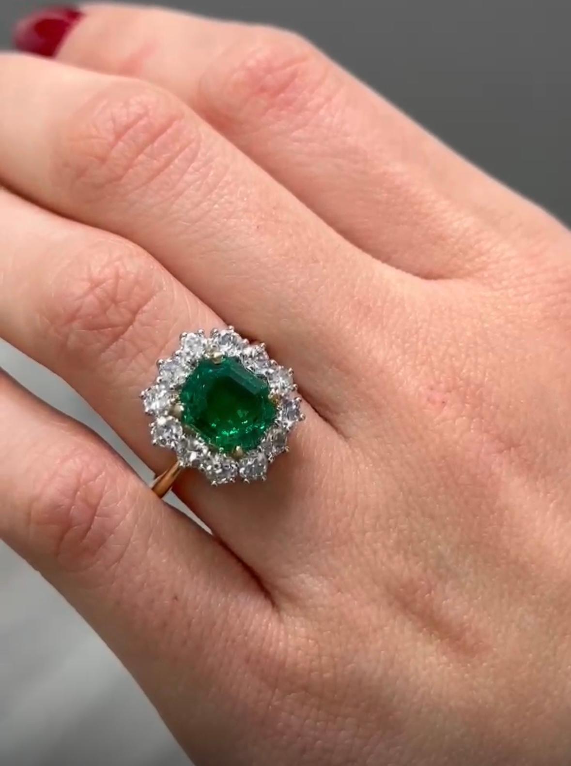 Women's A AGL Certified 18 karat white gold  2.98 Columbian Emerald Diamond Ring For Sale