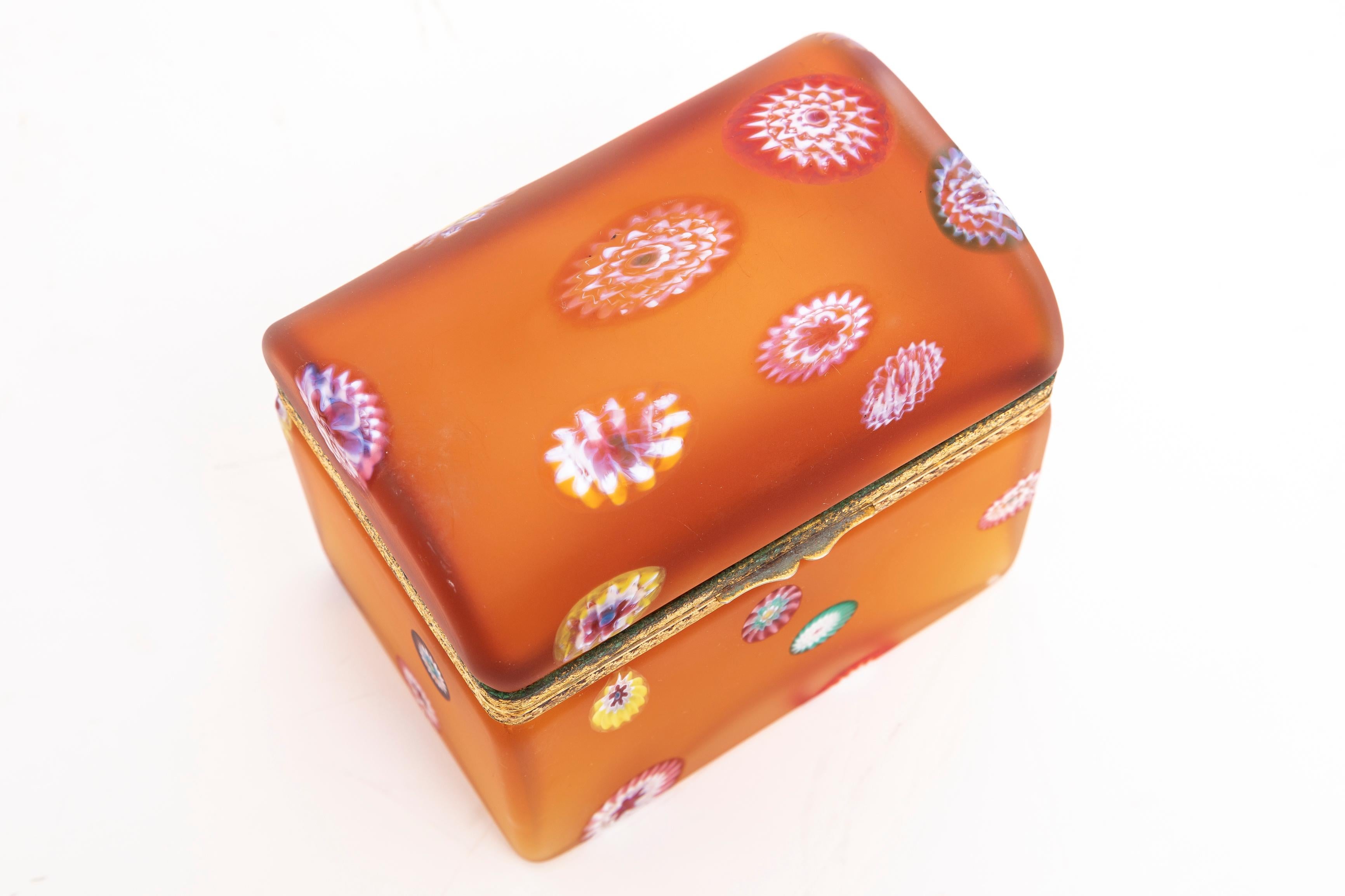 A Baccarat Apricot Crystal Paperweight Box Mounted w/ Ormolu Bezel, Mid 1900's For Sale 1
