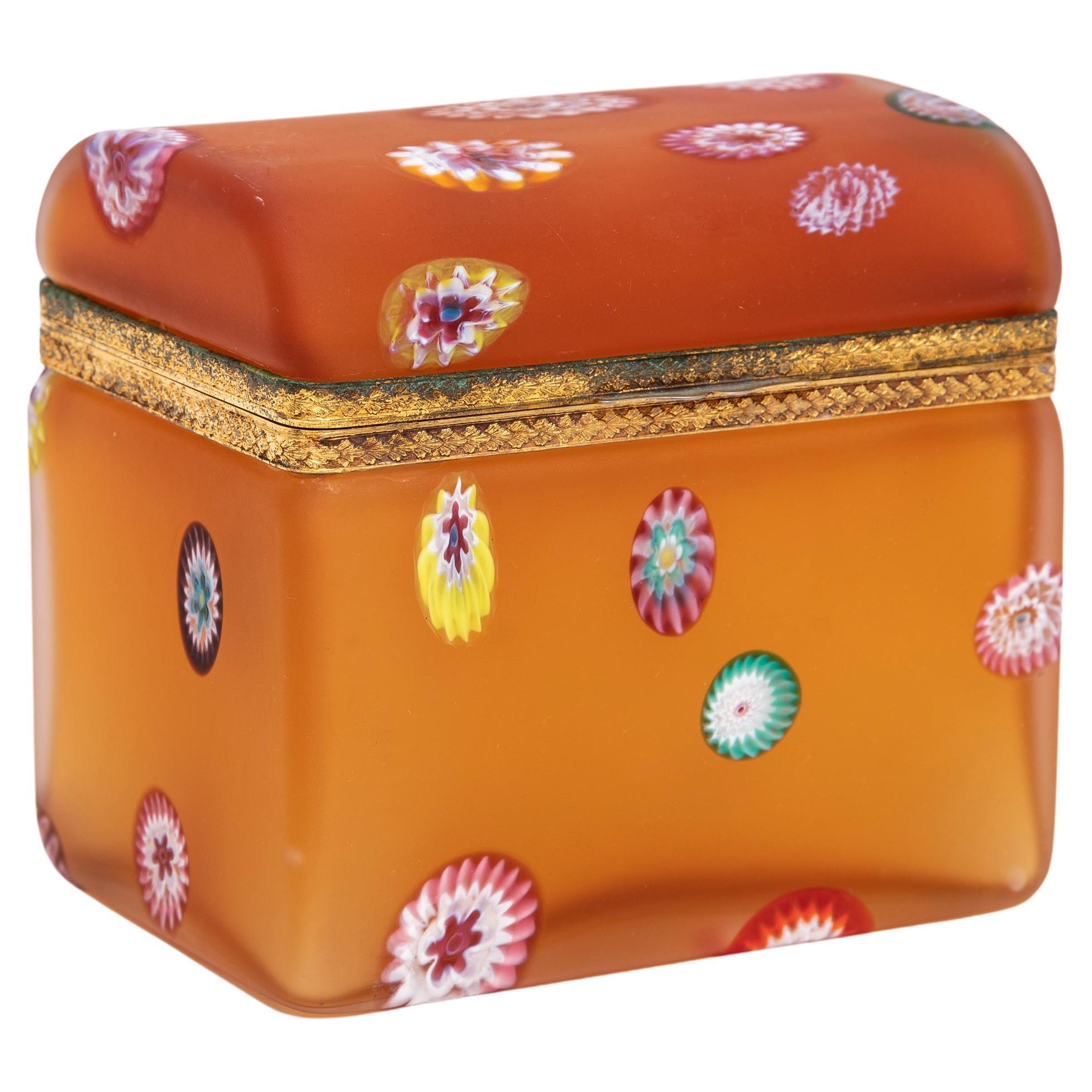 Caja pisapapeles de cristal de albaricoque de Baccarat montada con bisel de ormolu, mediados de 1900