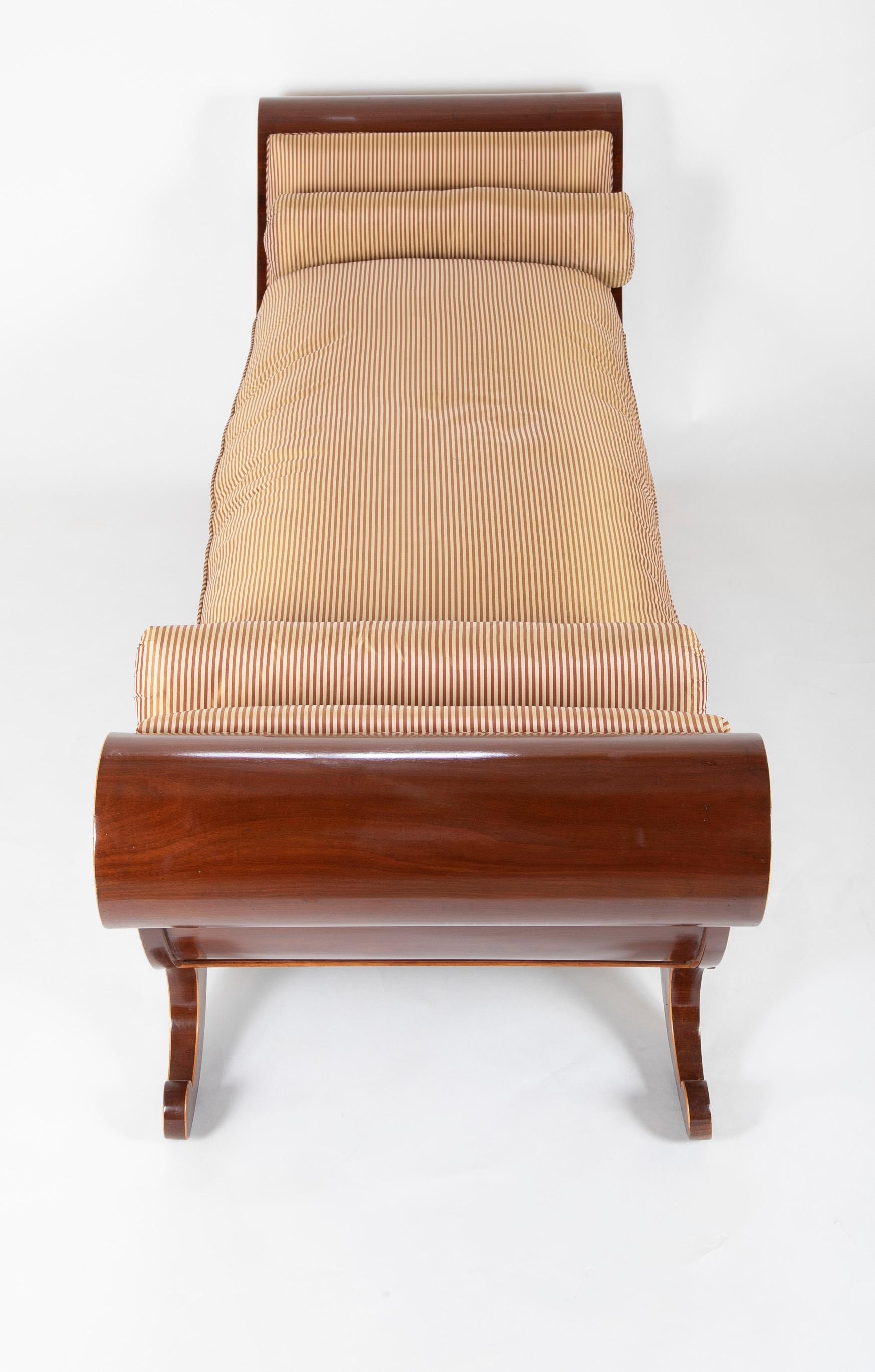 Méridienne néoclassique baltique en vente 6