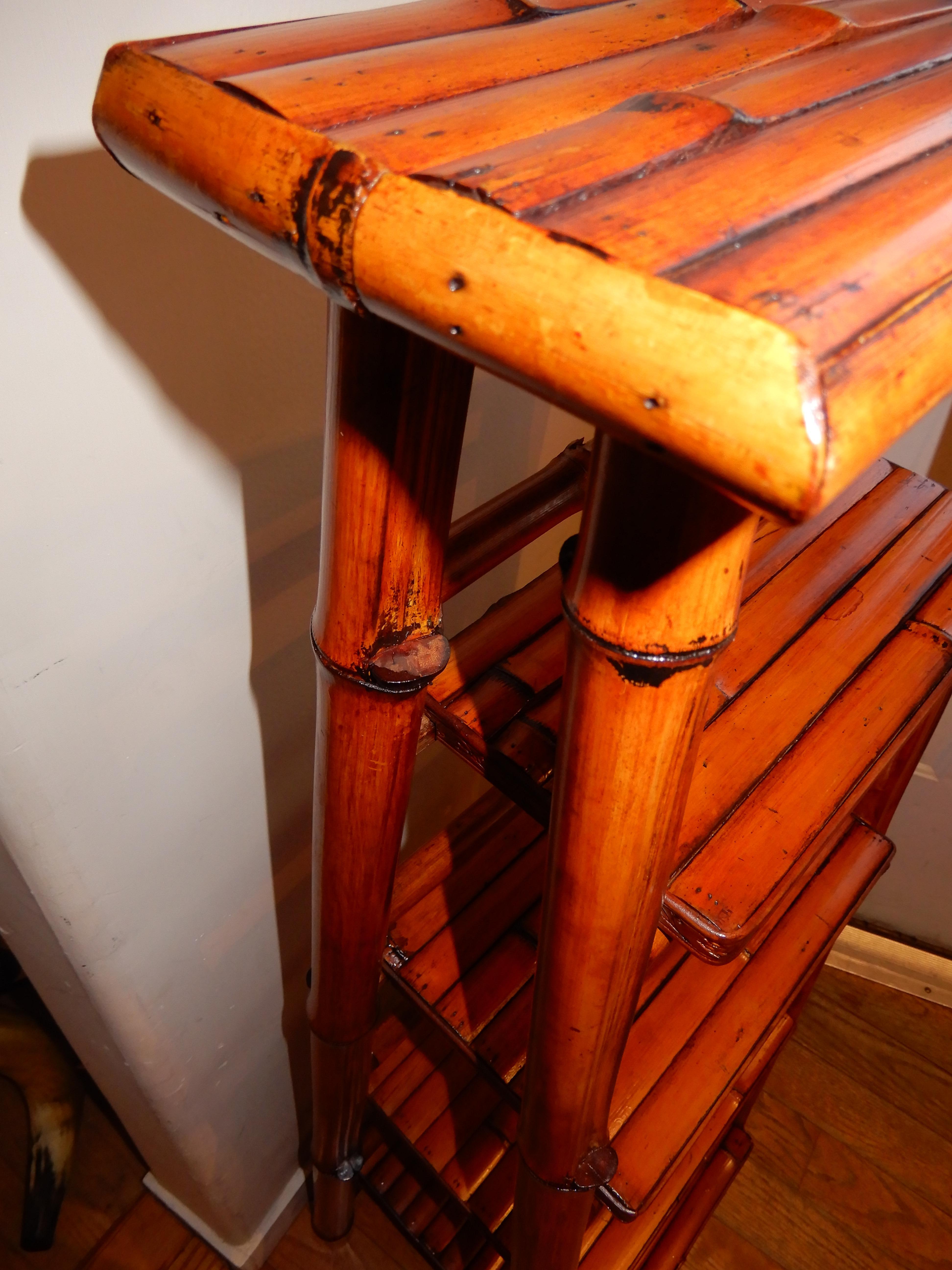 Bamboo  vintage British Colonial Artisan decorative display  stand or ladder. In Excellent Condition For Sale In Bellport, NY