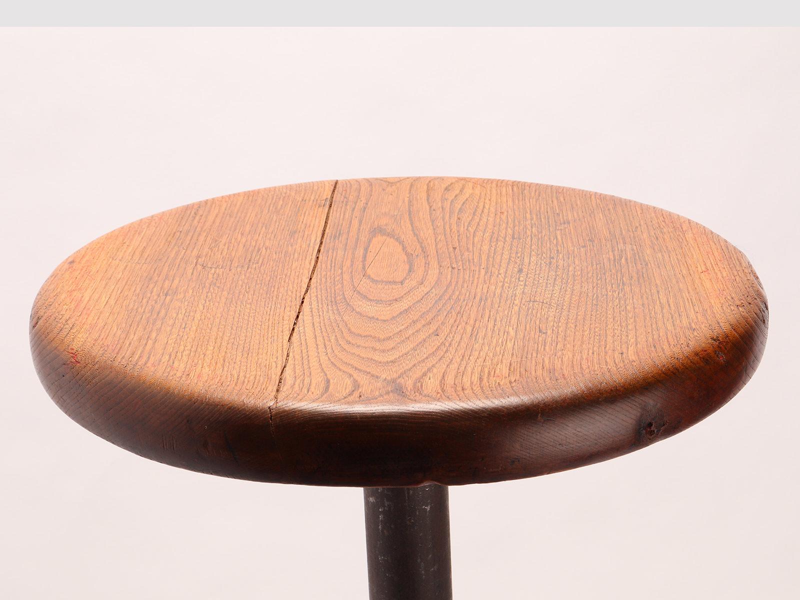 Bar Counter Stool, USA, 1910 In Good Condition For Sale In Milan, IT