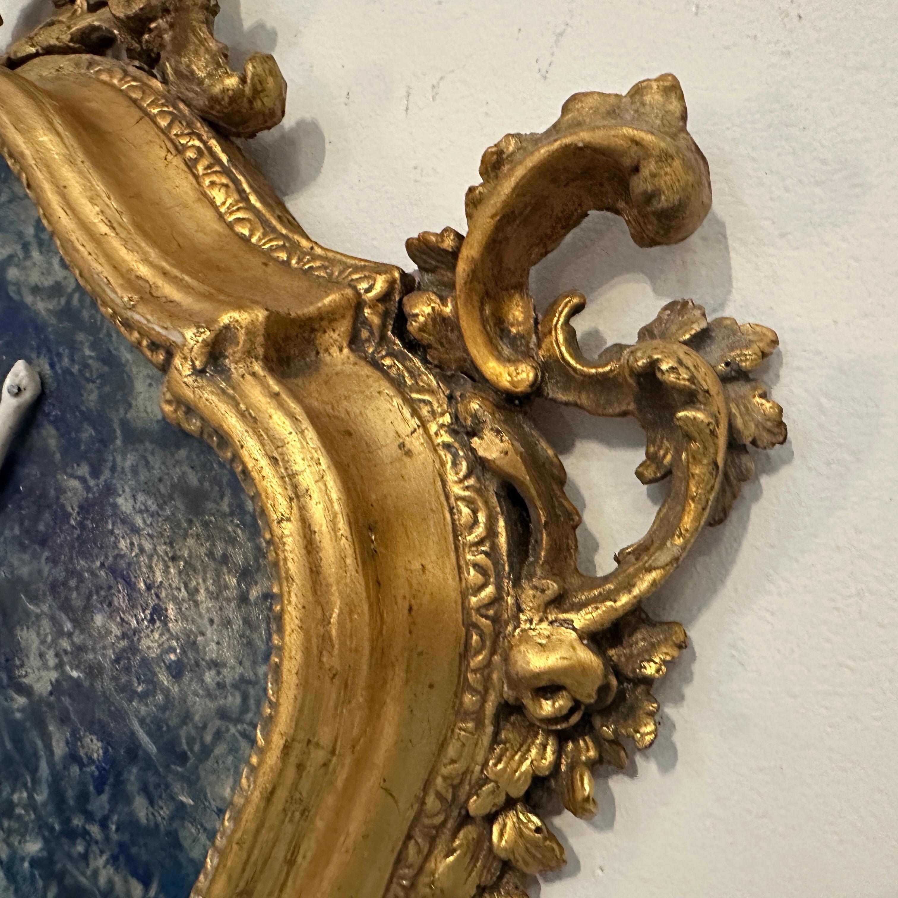 A Baroque Style Gilded Wood Box Frame Displaying a White Porcelain Christ For Sale 7