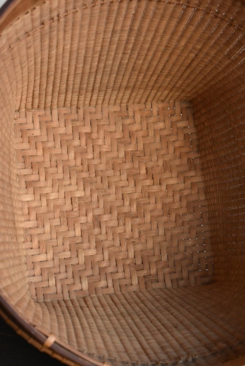 Basket Woven from Old Japanese Actinidia Polygama and Bamboo/Showa Era/Mingei 7