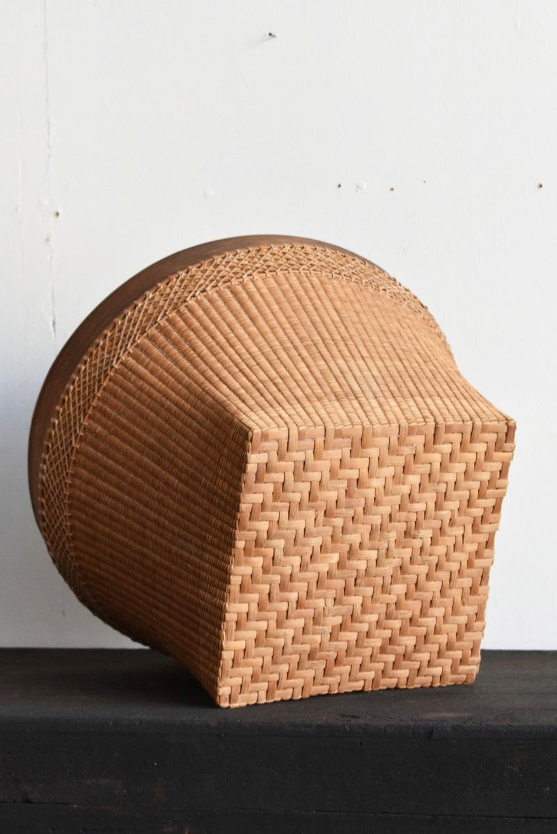 Basket Woven from Old Japanese Actinidia Polygama and Bamboo/Showa Era/Mingei 10