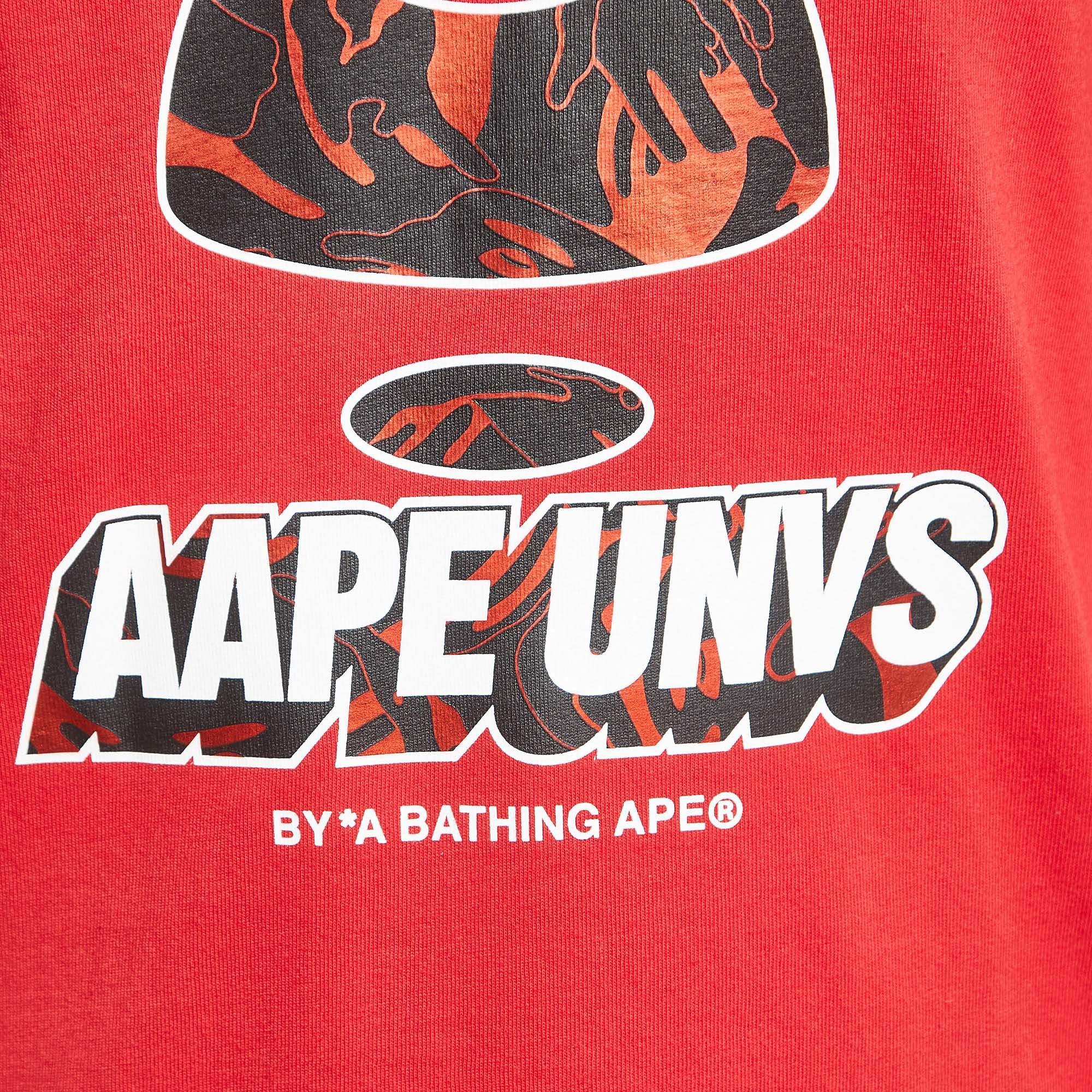 A Bathing Ape Red Digital Printed Cotton Knit Crew Neck T-Shirt S In Good Condition For Sale In Dubai, Al Qouz 2