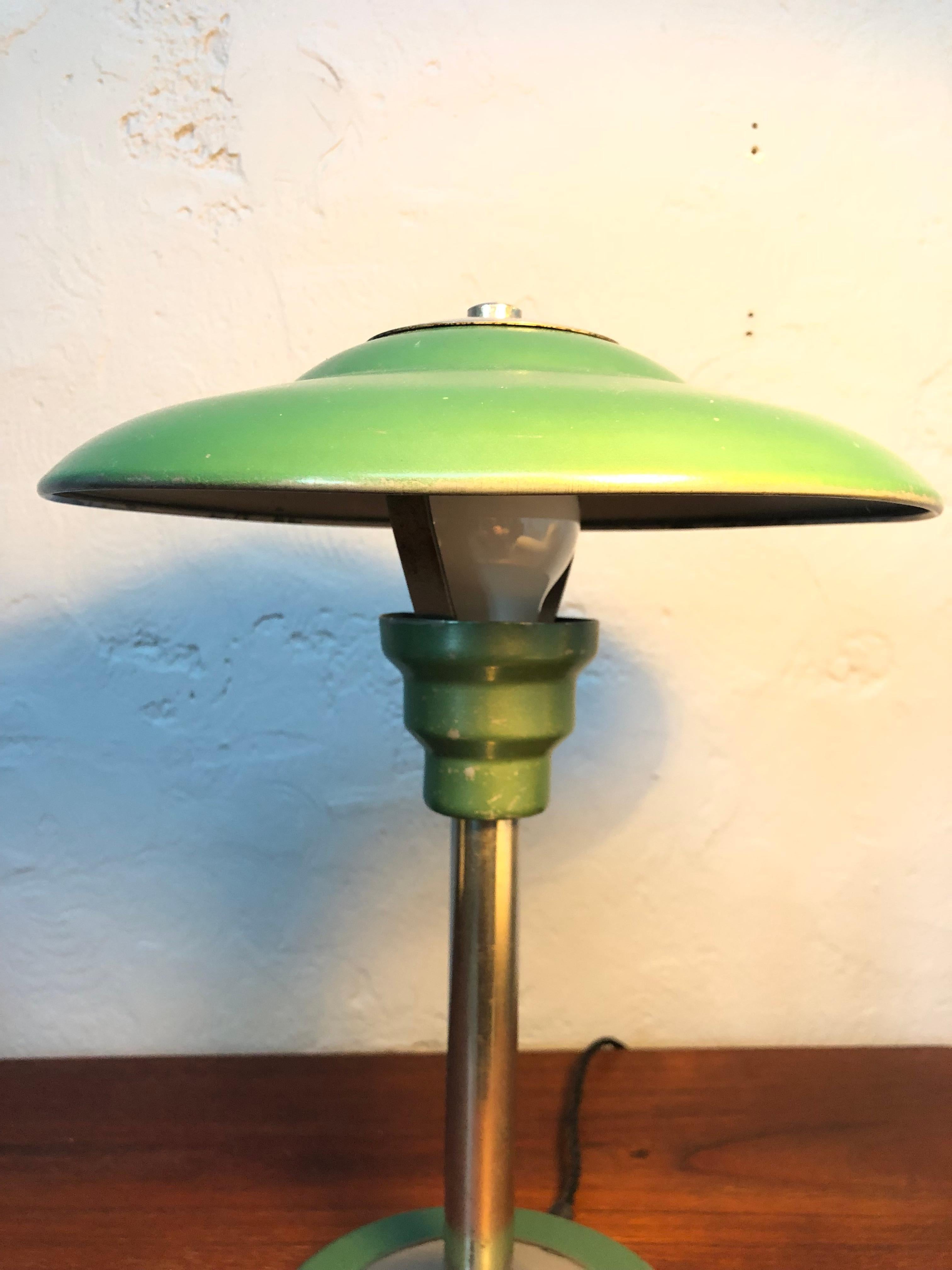 Bauhaus-Tischlampe in der Art von Max Schumacher aus Deutschland, 1950er Jahre (Mitte des 20. Jahrhunderts) im Angebot