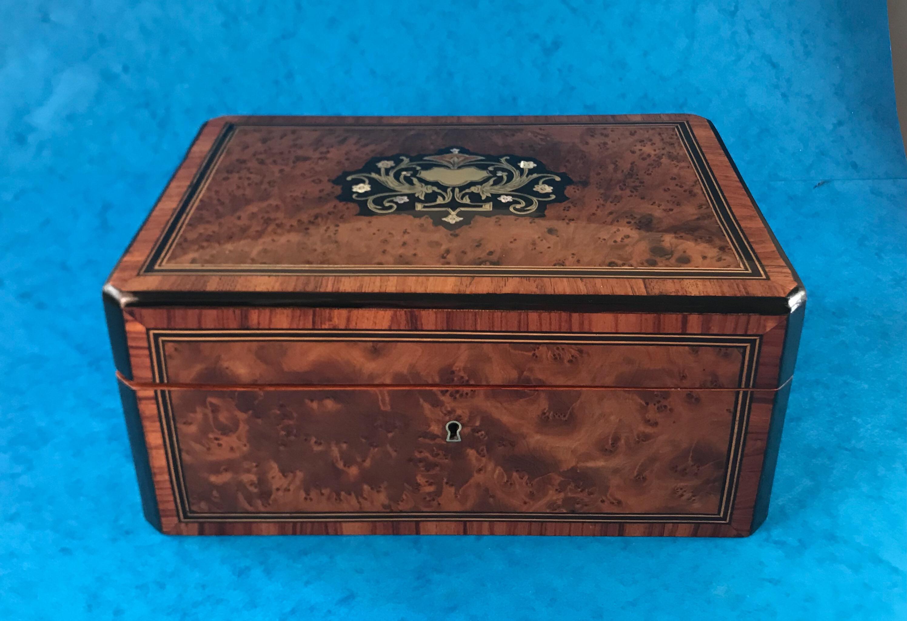 Beautiful 19th Century 1870 French Burr Cedar Box 3