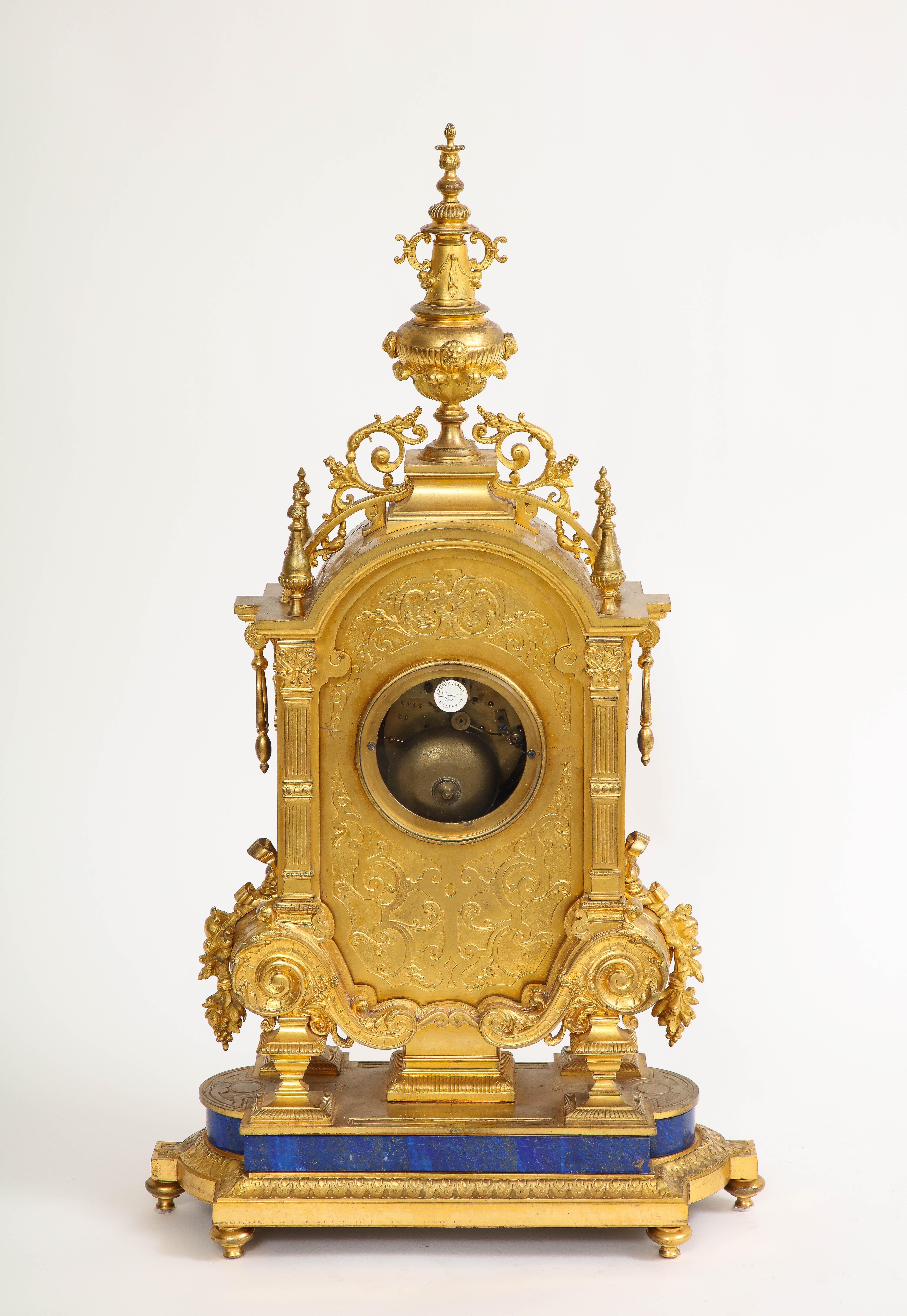 Schöne französische Goldbronze-Uhr aus Lapislazuli im Louis-XVI.-Stil des 19. Jahrhunderts 7