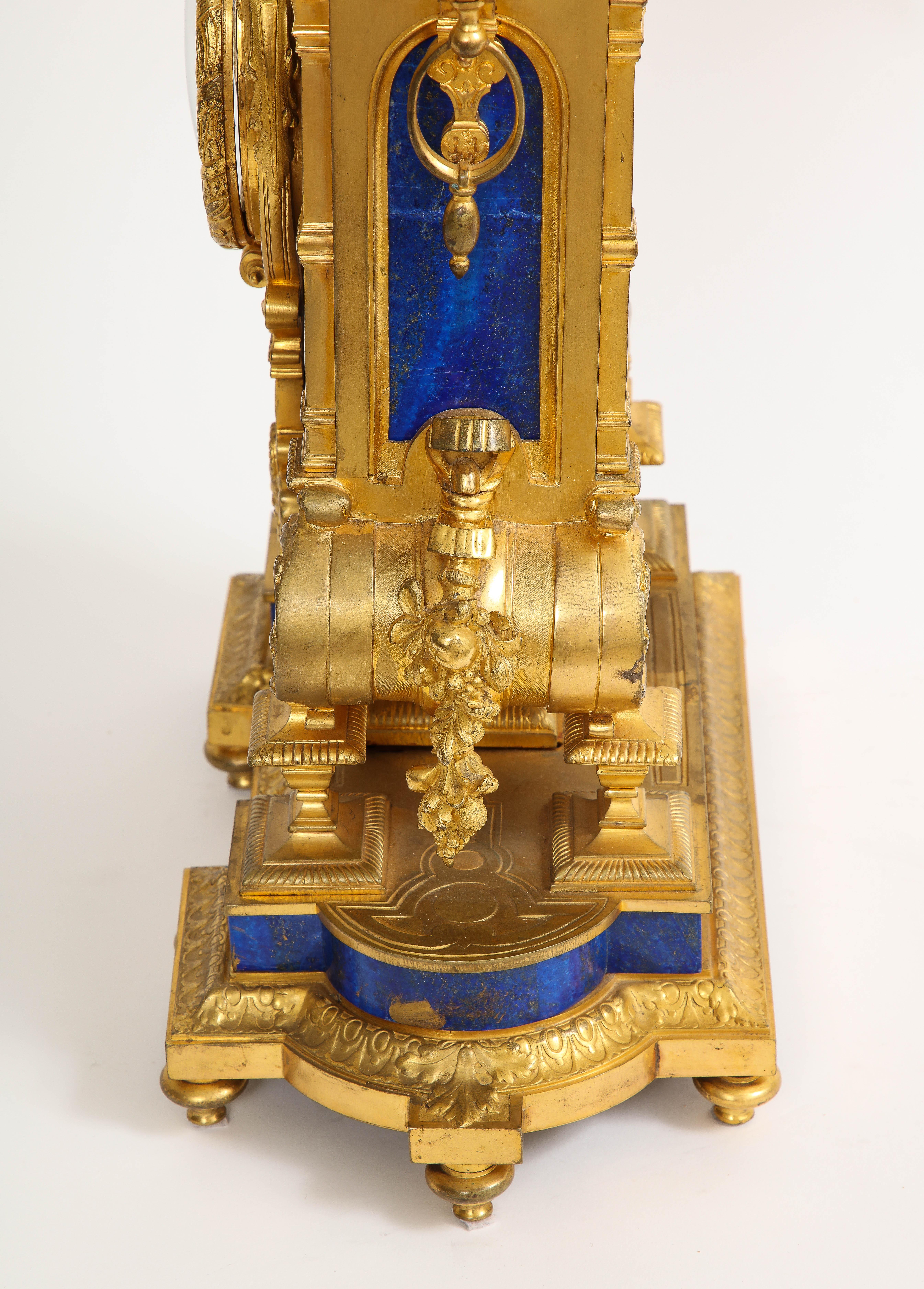 Schöne französische Goldbronze-Uhr aus Lapislazuli im Louis-XVI.-Stil des 19. Jahrhunderts 1