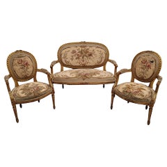 Beautiful 19th Century Giltwood Suite