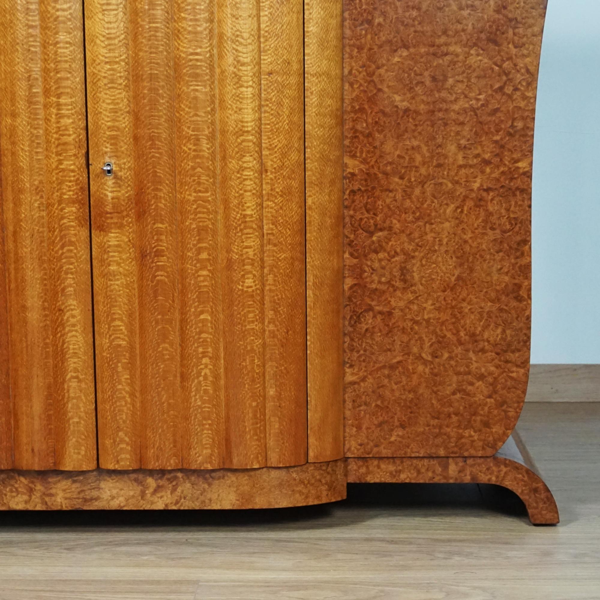 Una bellissima credenza Art Deco di Waring & Gillow in vendita 1