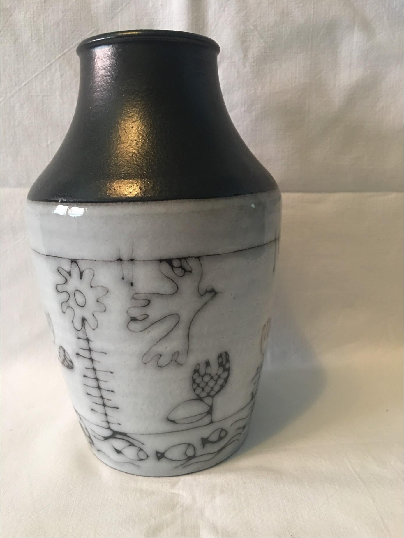 A beautiful Ceramic vase by Wilhelm and Elly Kuch For Sale 2