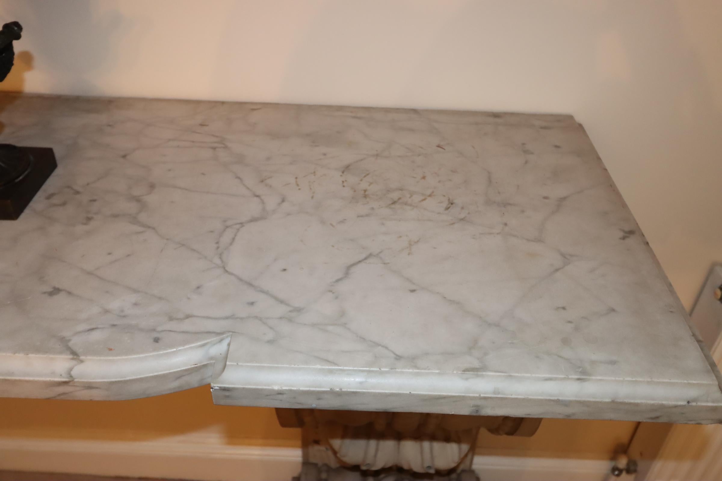 A Beautiful Classical Console Table with Marble and 18th century carved wood  In Excellent Condition For Sale In Lincoln, GB