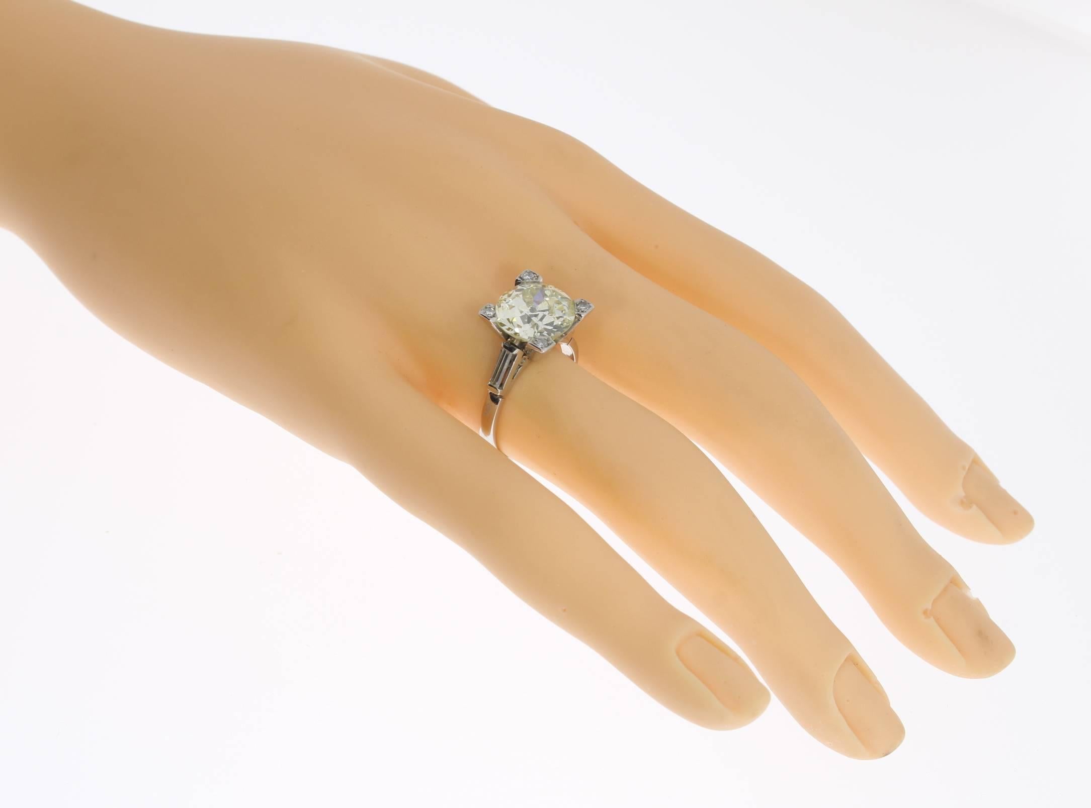 Art Deco 1930s Diamond Platinum Engagement Ring For Sale