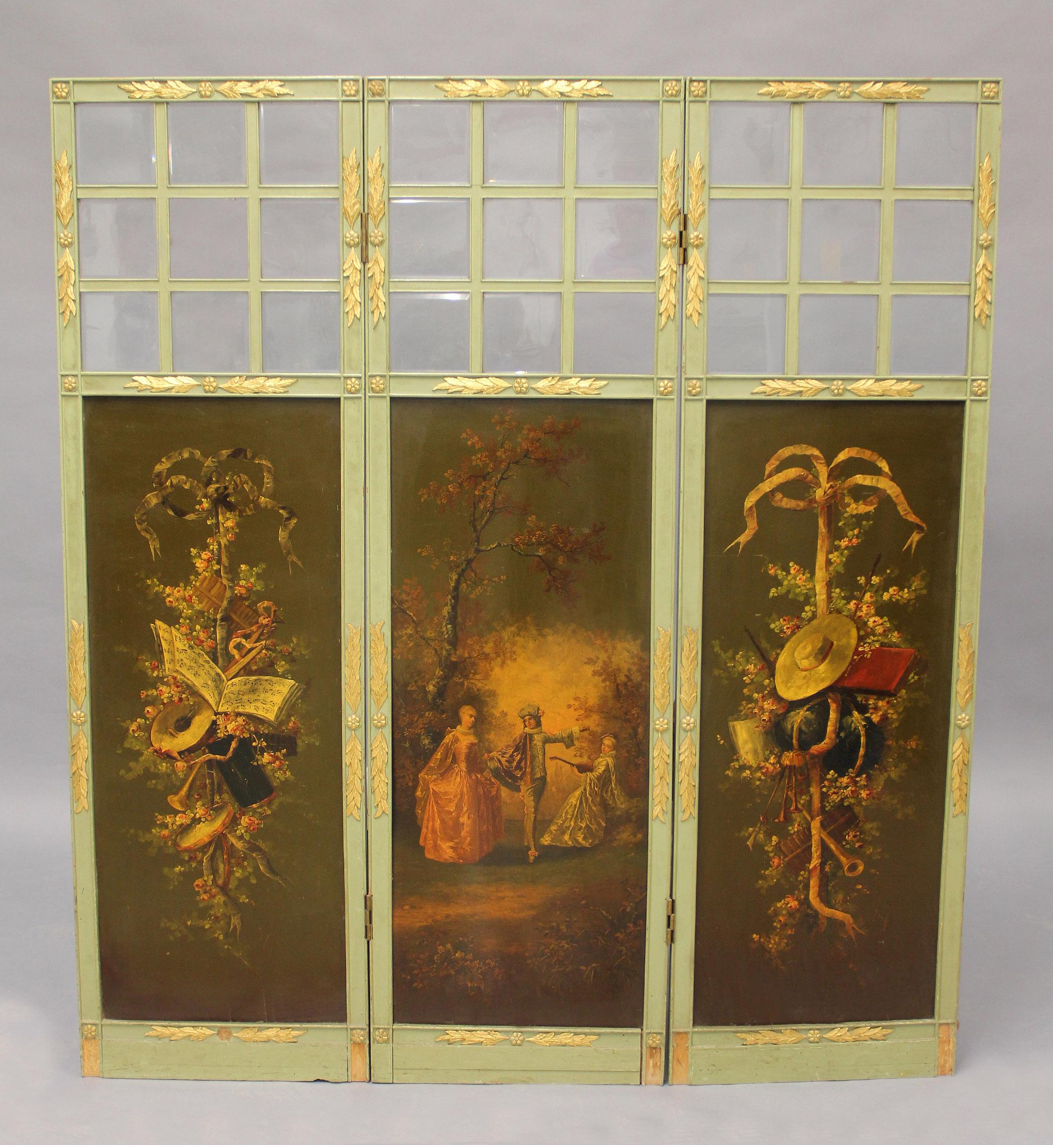 Belle Époque A Beautiful Early 20th Century Gilt and Painted Wood Three Panel Floor Screen For Sale