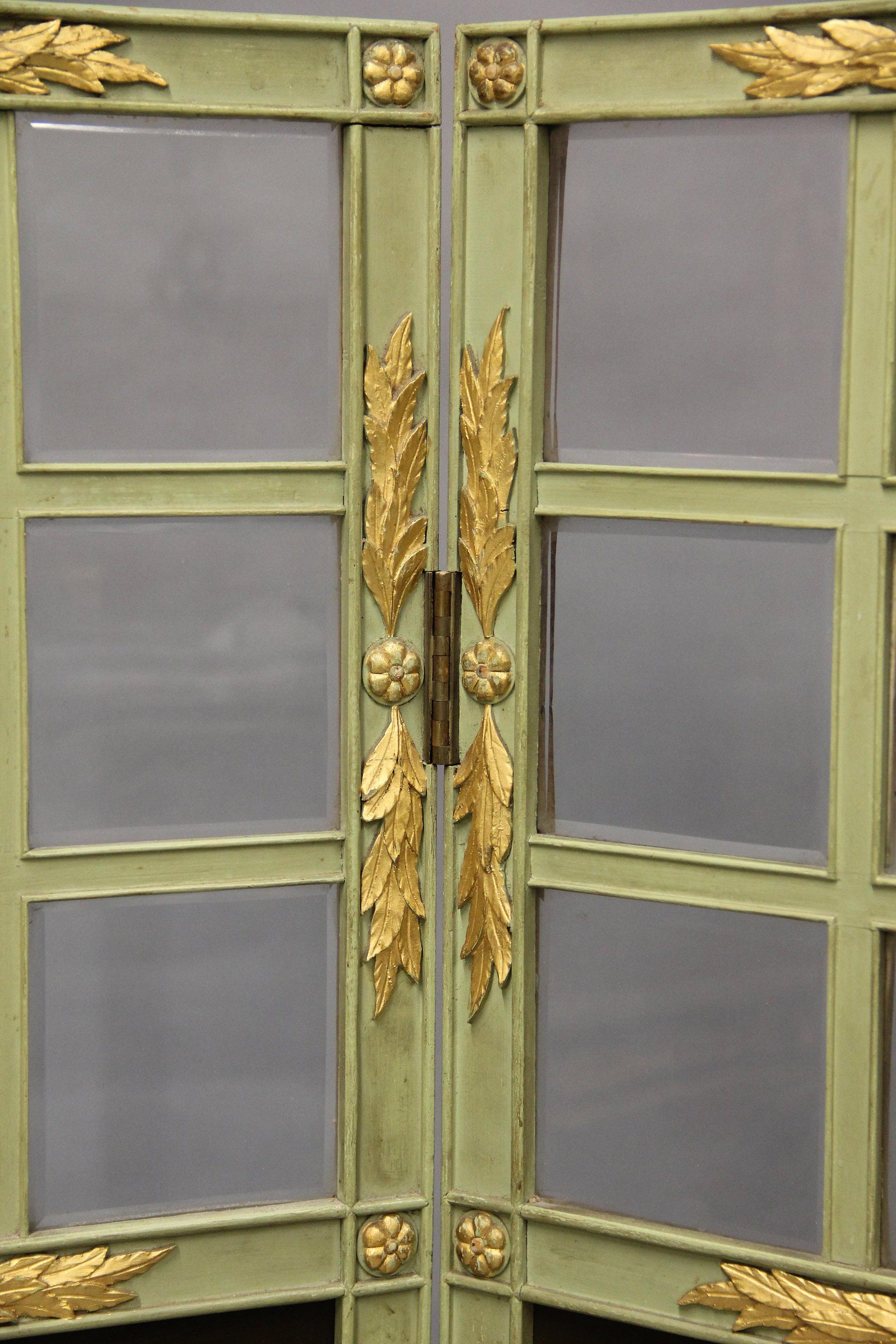 A Beautiful Early 20th Century Gilt and Painted Wood Three Panel Floor Screen For Sale 1