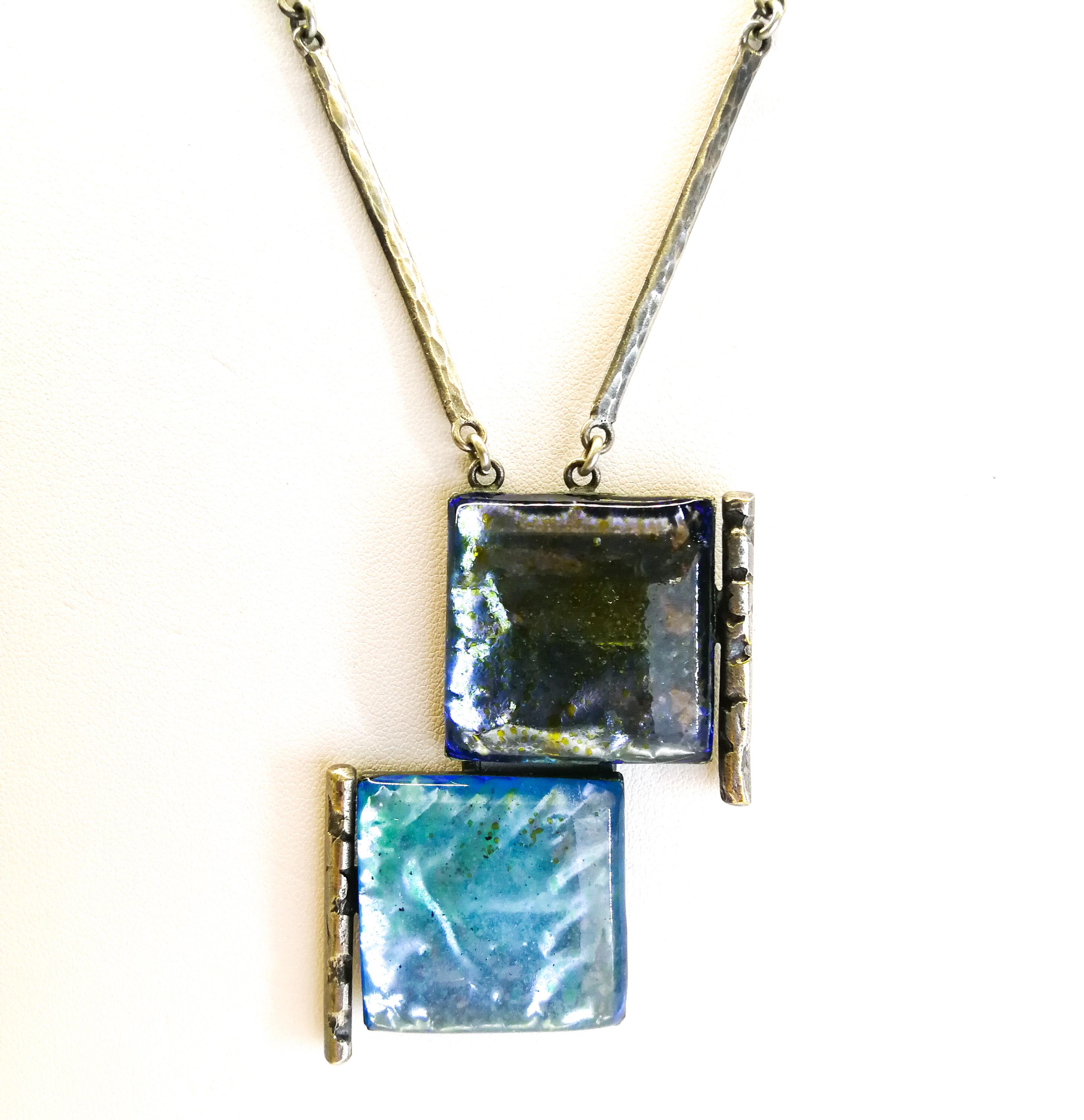 A beautiful enamelled and hammered metal pendant, Jacques Gautier, 1960s, France For Sale 1