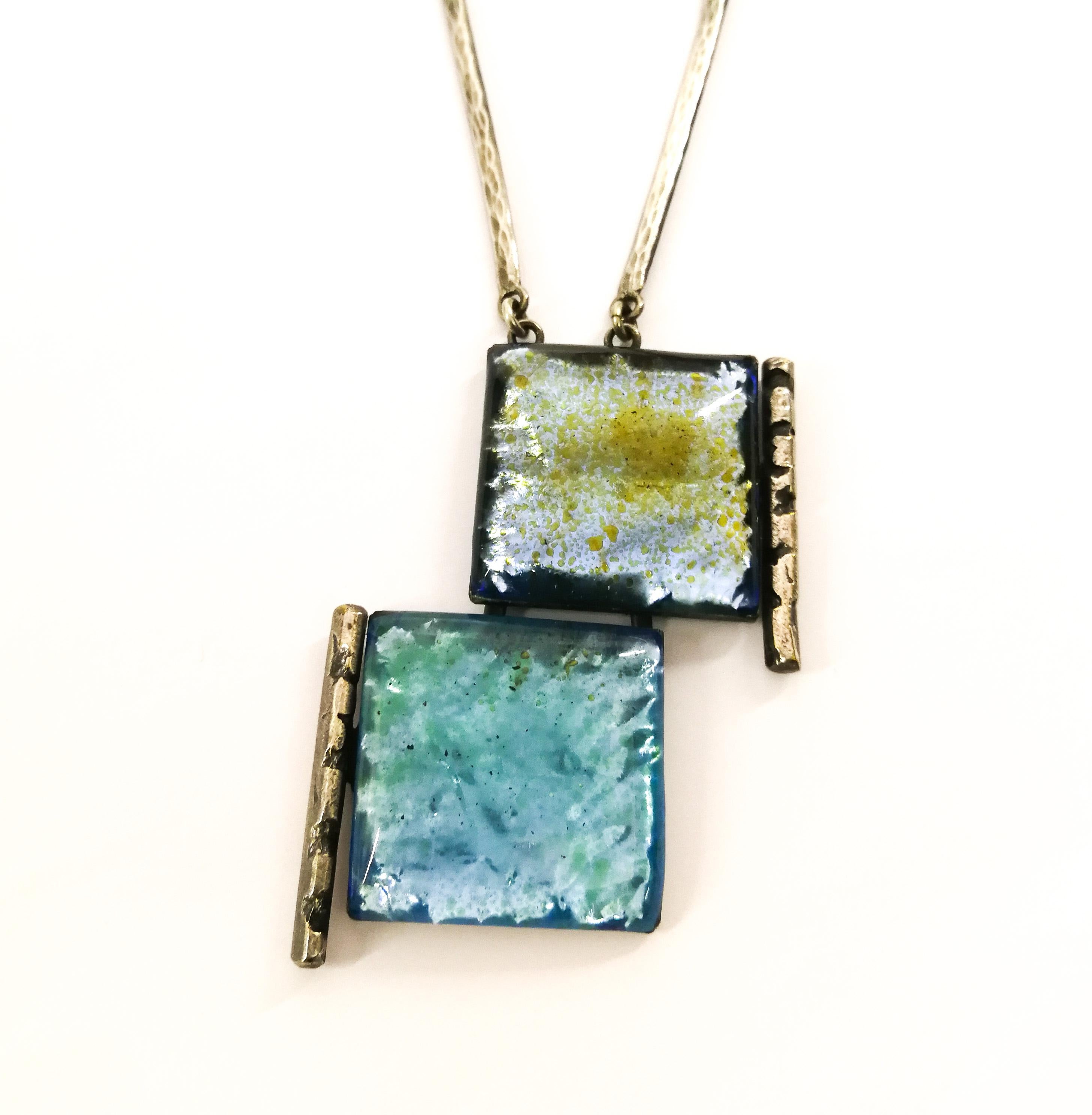 A beautiful enamelled and hammered metal pendant, Jacques Gautier, 1960s, France For Sale 2