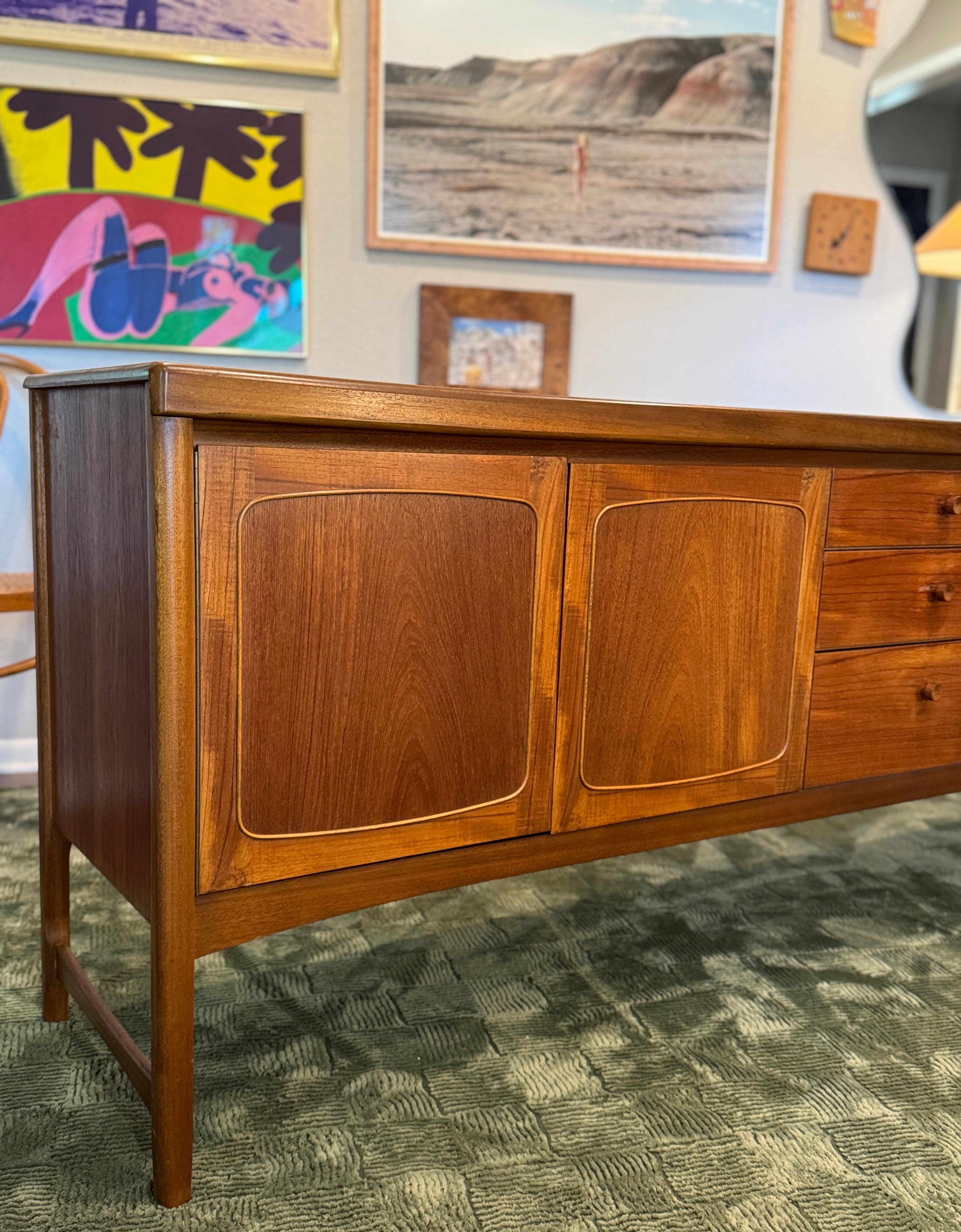 A beautiful, extra long teak sideboard by Nathan Furniture, called “Squares.” For Sale 5