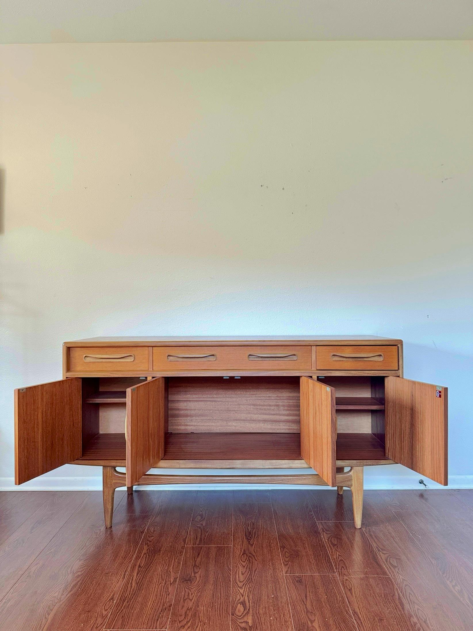 A beautiful G Plan sideboard signed by Ib Kofod Larsen, circa 1960s 5