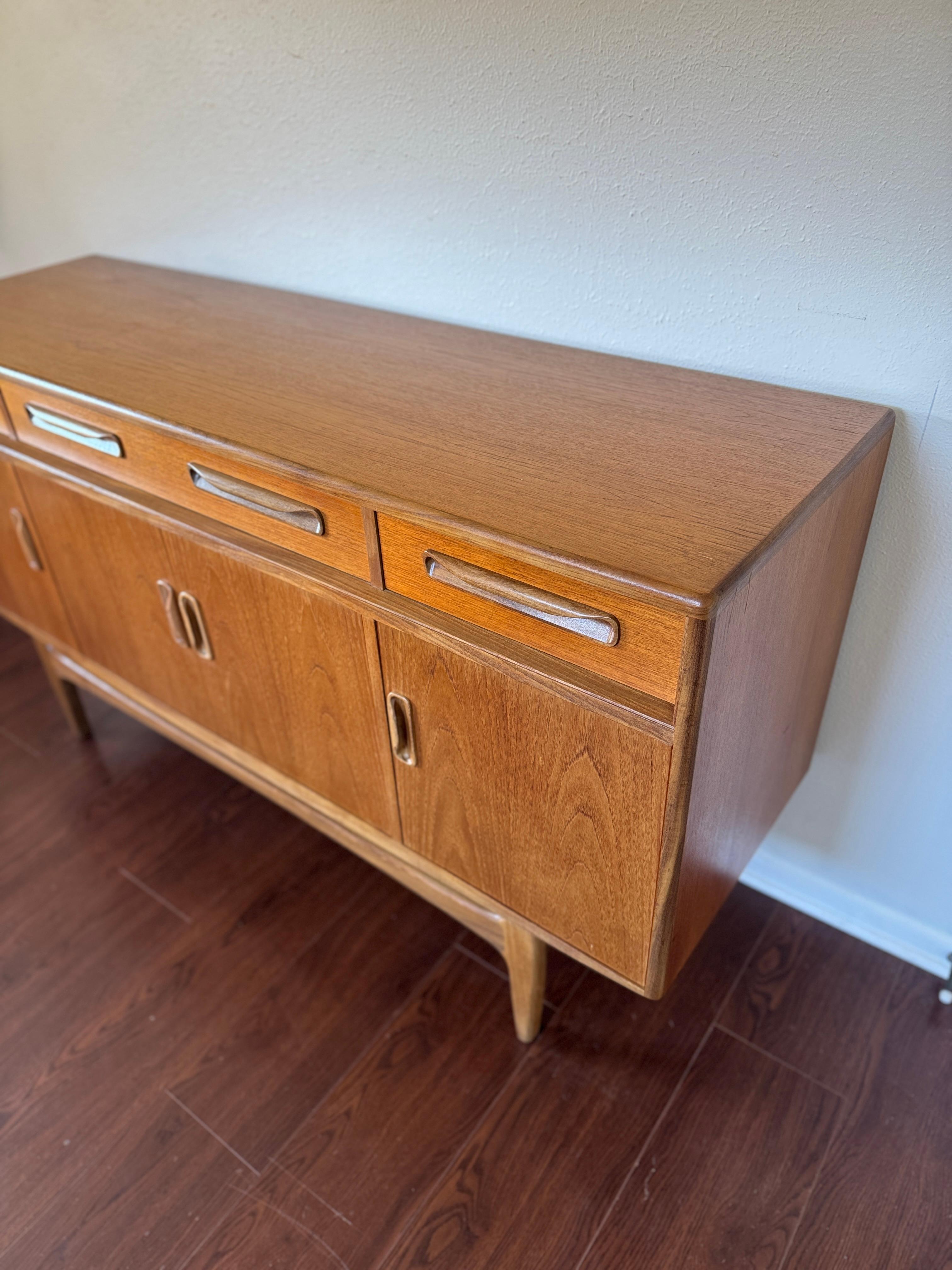 A beautiful G Plan sideboard signed by Ib Kofod Larsen, circa 1960s 9